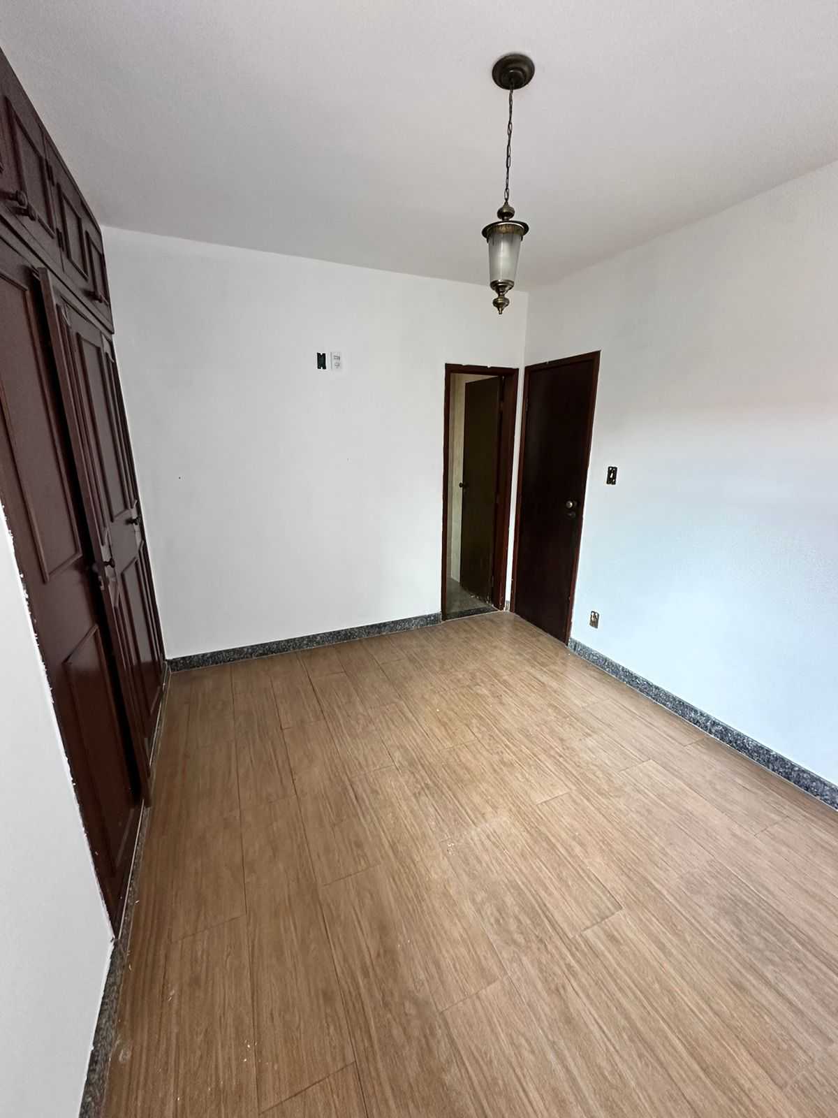 Casa à venda com 4 quartos, 360m² - Foto 12