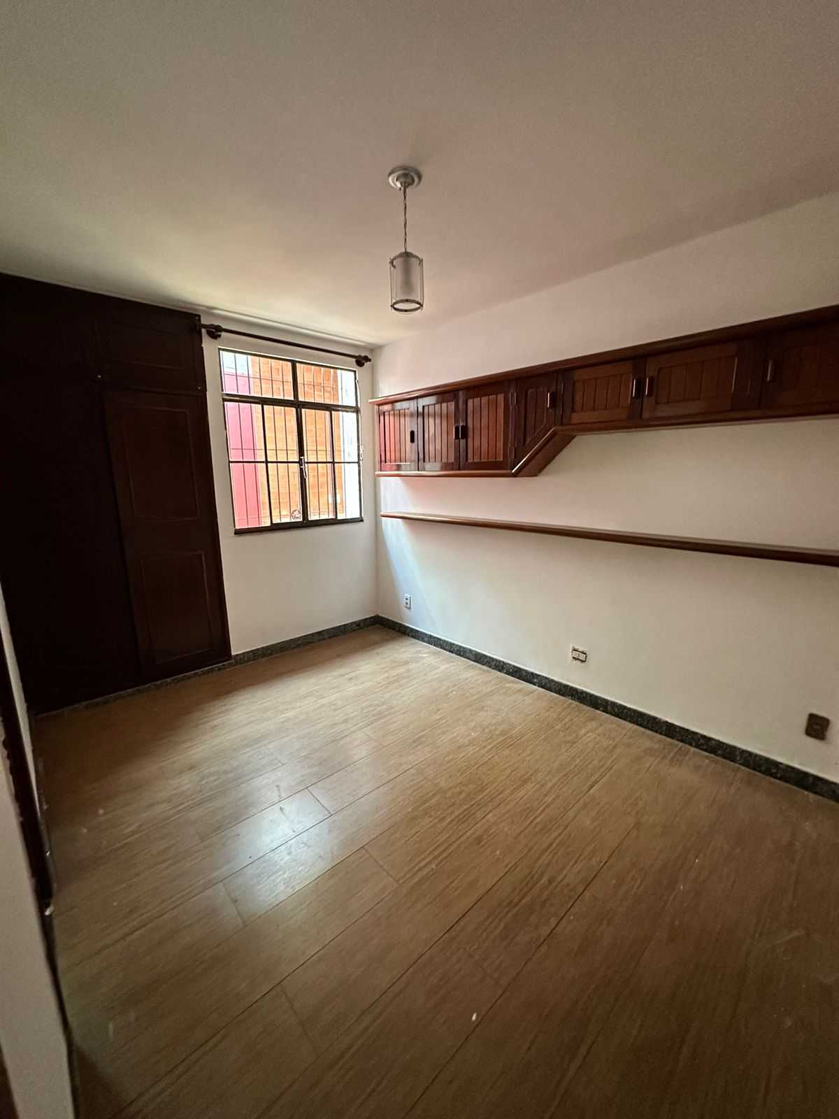 Casa à venda com 4 quartos, 360m² - Foto 13