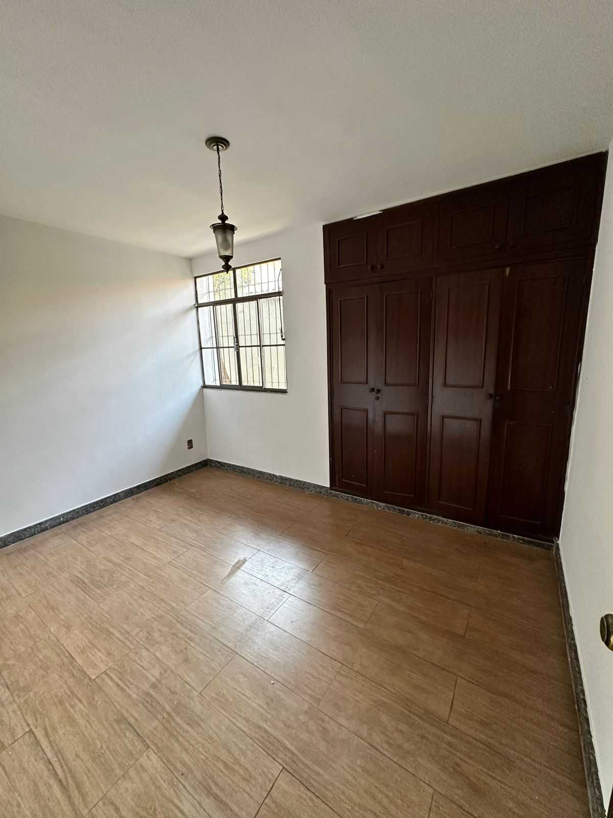 Casa à venda com 4 quartos, 360m² - Foto 15