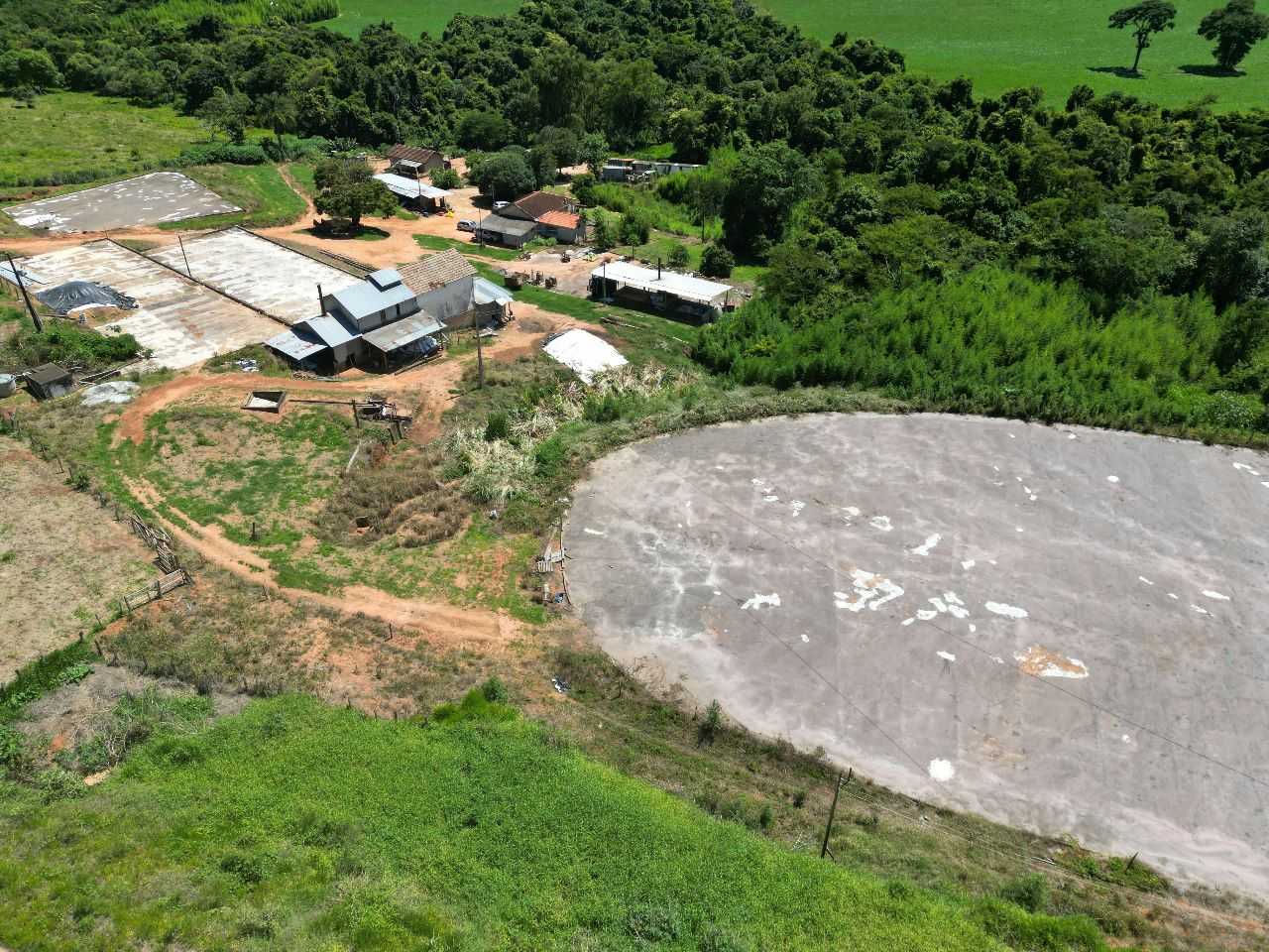 Chácara à venda com 3 quartos, 790000m² - Foto 8