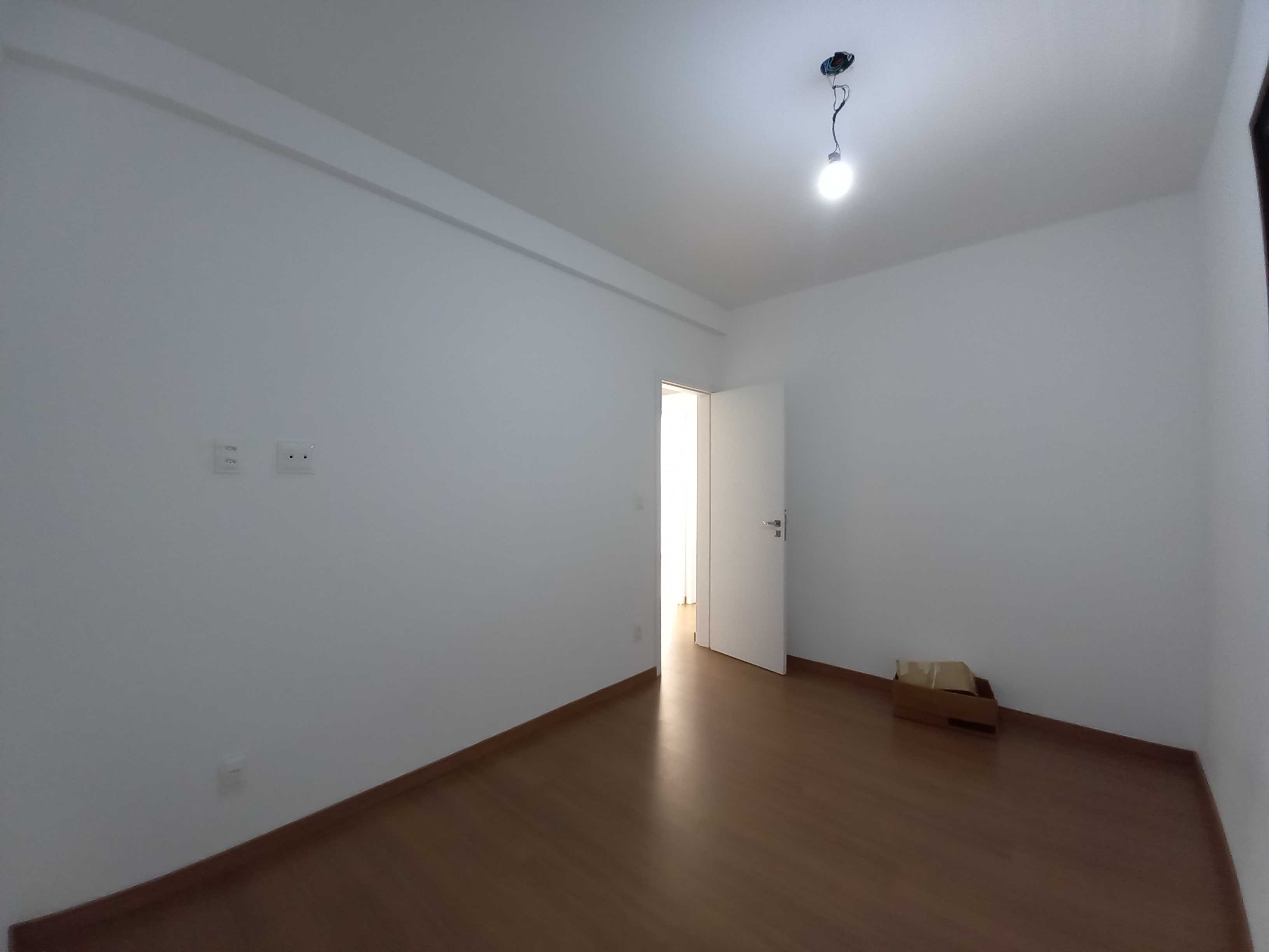 Apartamento à venda com 4 quartos, 110m² - Foto 7