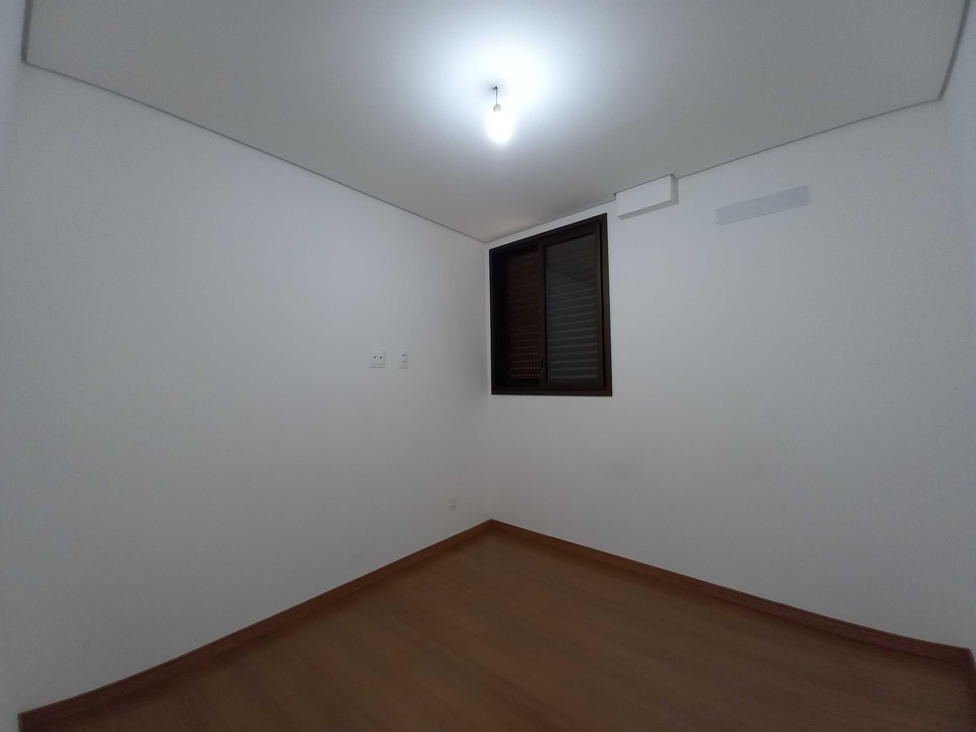 Apartamento à venda com 4 quartos, 110m² - Foto 4