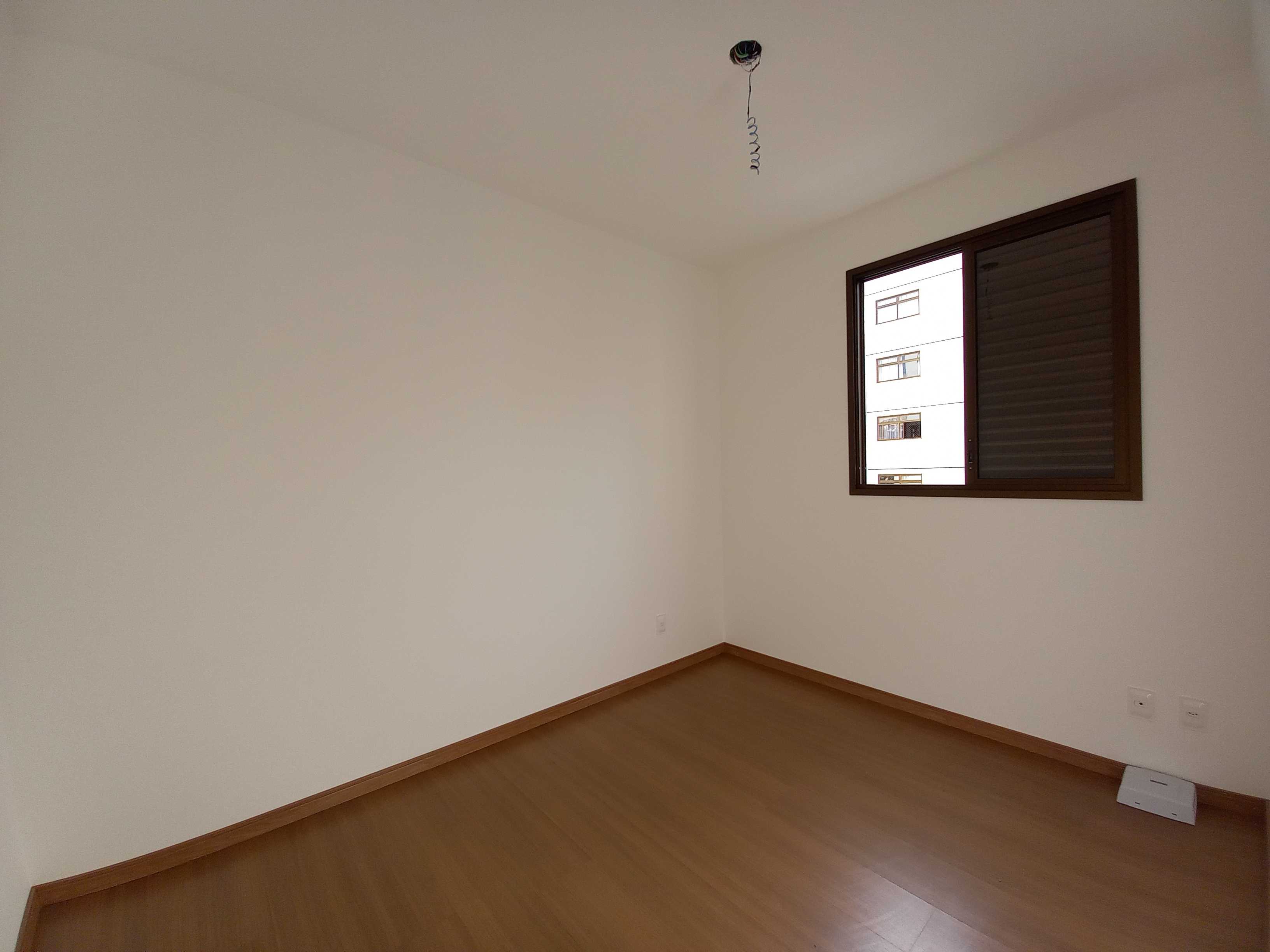 Apartamento à venda com 4 quartos, 110m² - Foto 9