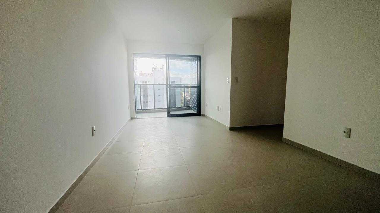 Apartamento à venda com 3 quartos, 64m² - Foto 2