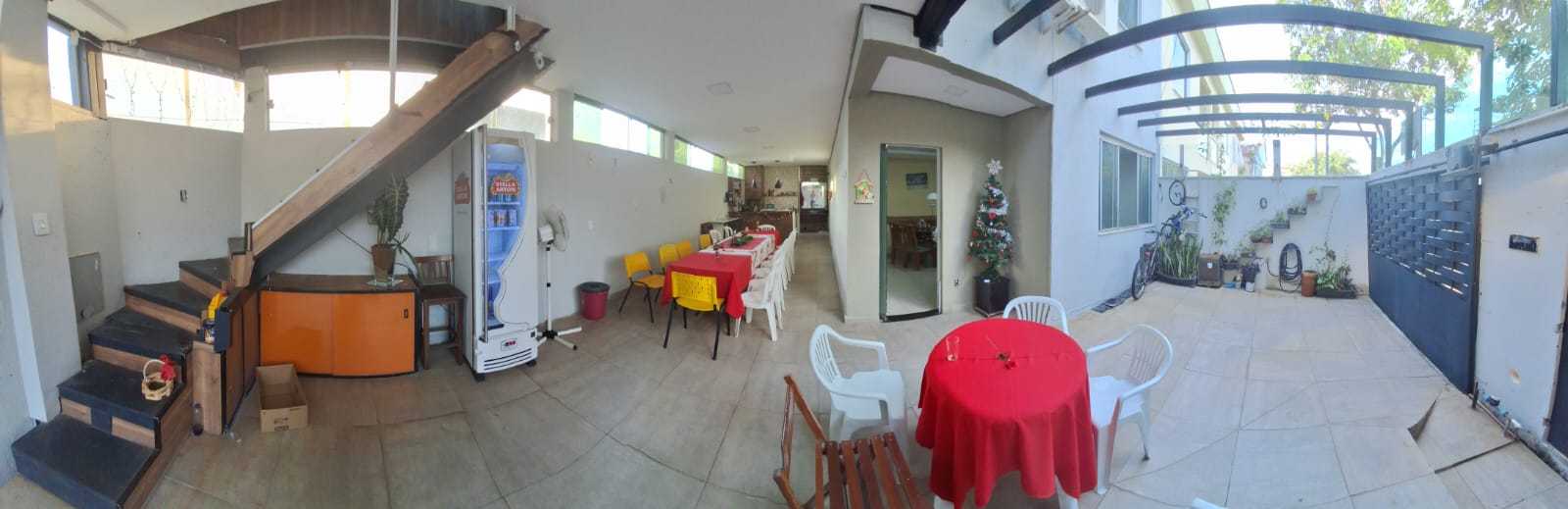 Casa à venda com 4 quartos, 92m² - Foto 2