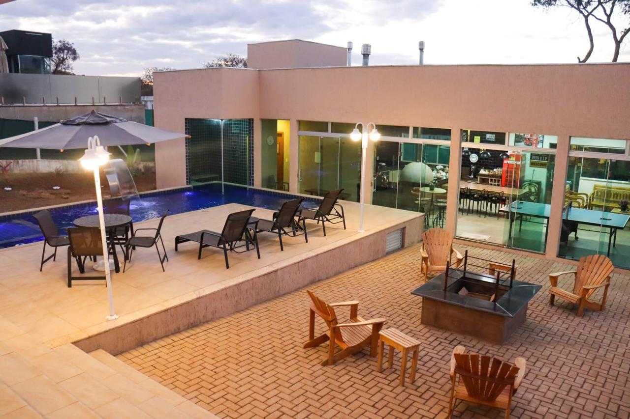 Casa de Condomínio à venda com 4 quartos, 220m² - Foto 3