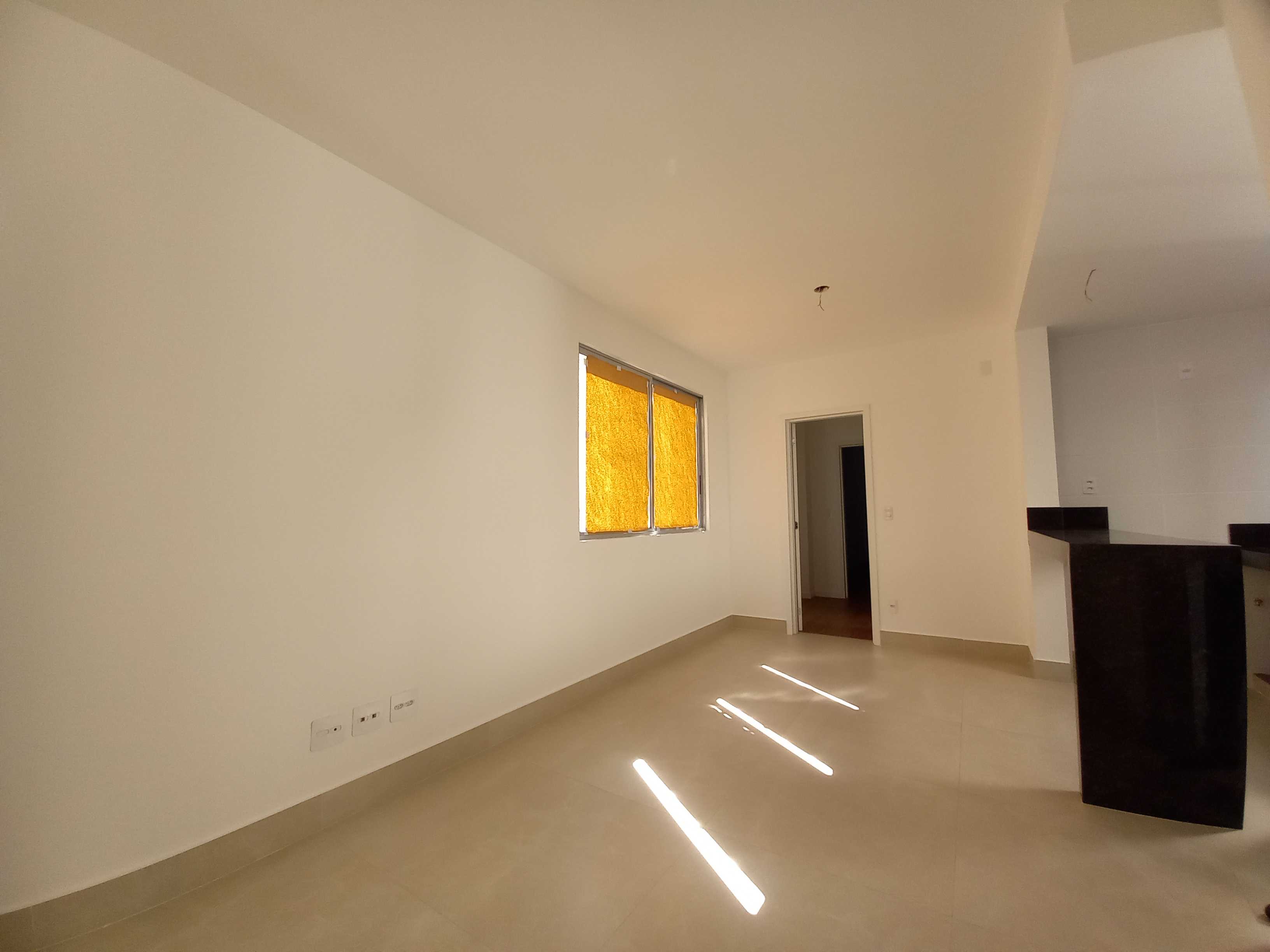 Apartamento à venda com 2 quartos, 66m² - Foto 1