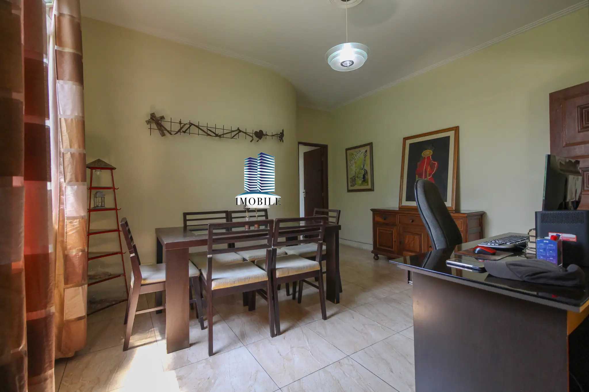 Casa à venda com 3 quartos, 30m² - Foto 1