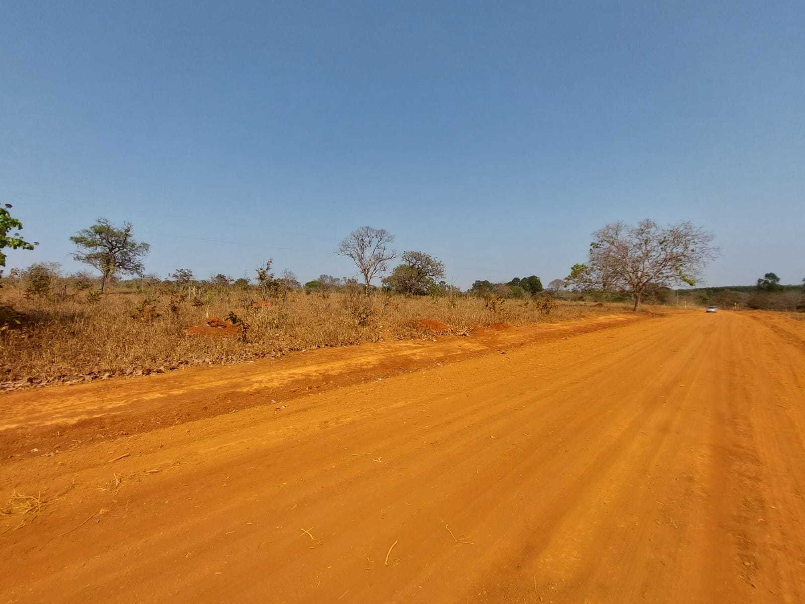 Chácara à venda com 1 quarto, 20000m² - Foto 2