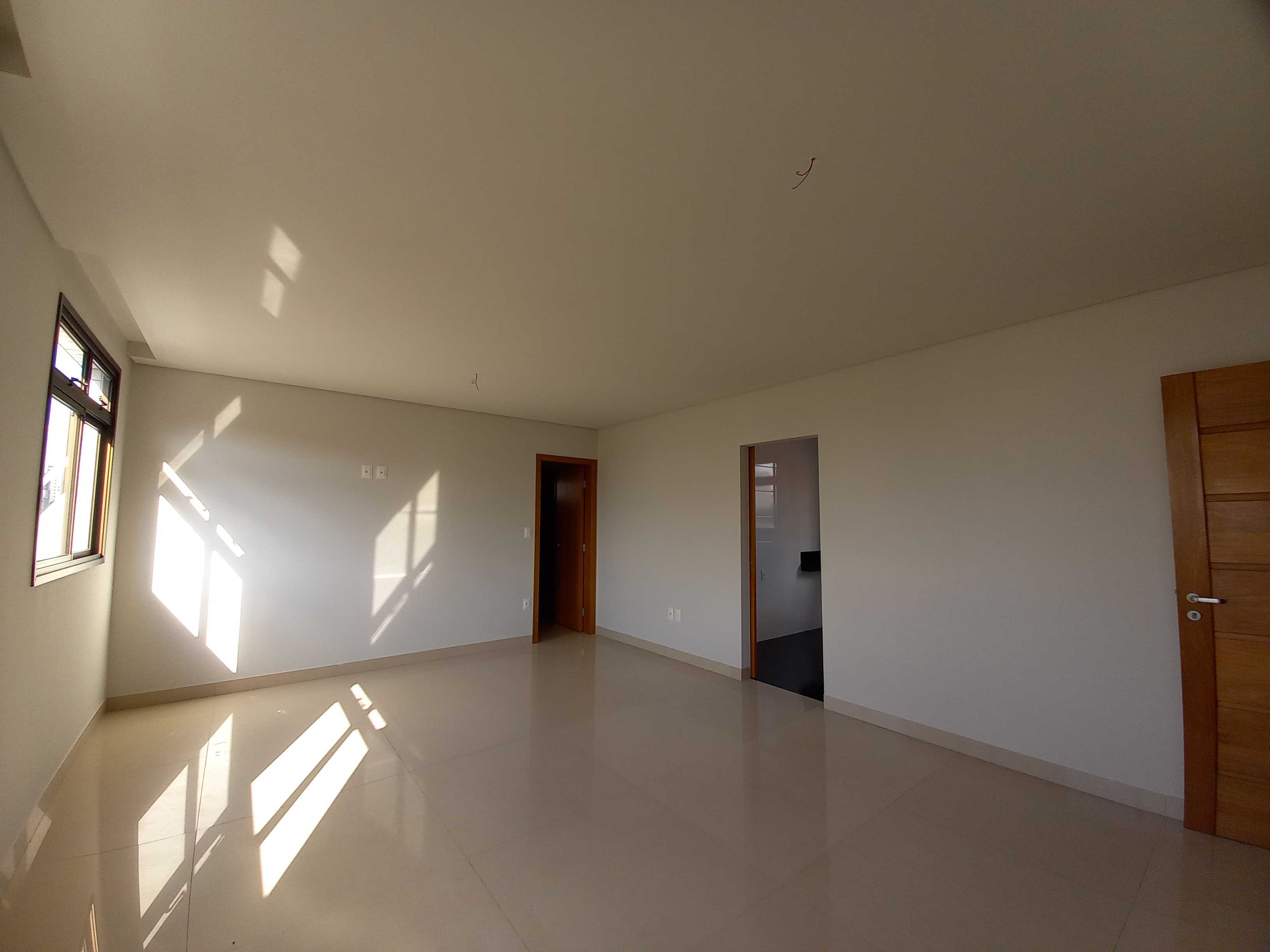 Apartamento à venda com 3 quartos, 90m² - Foto 1