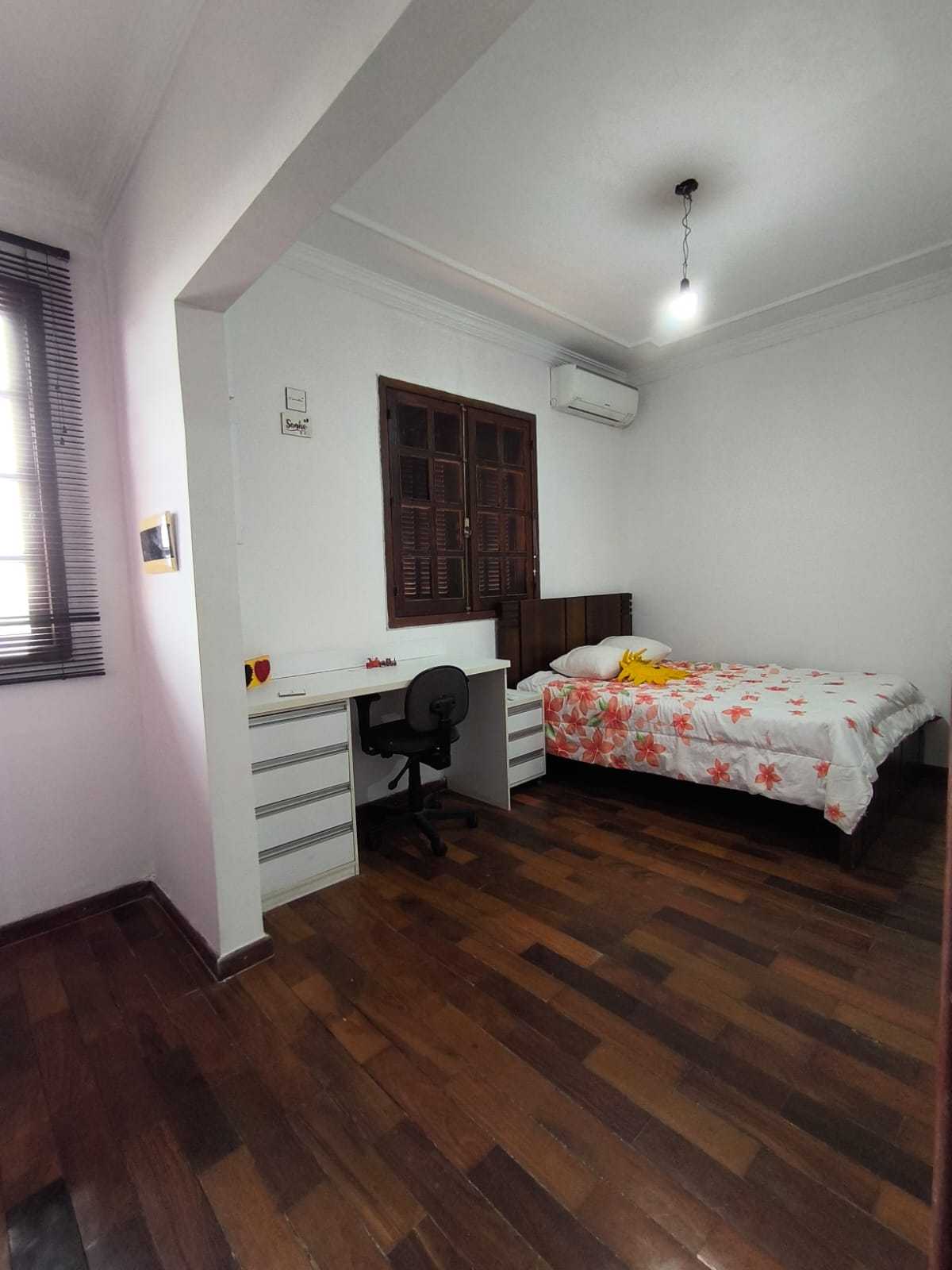 Casa à venda com 3 quartos, 240m² - Foto 14