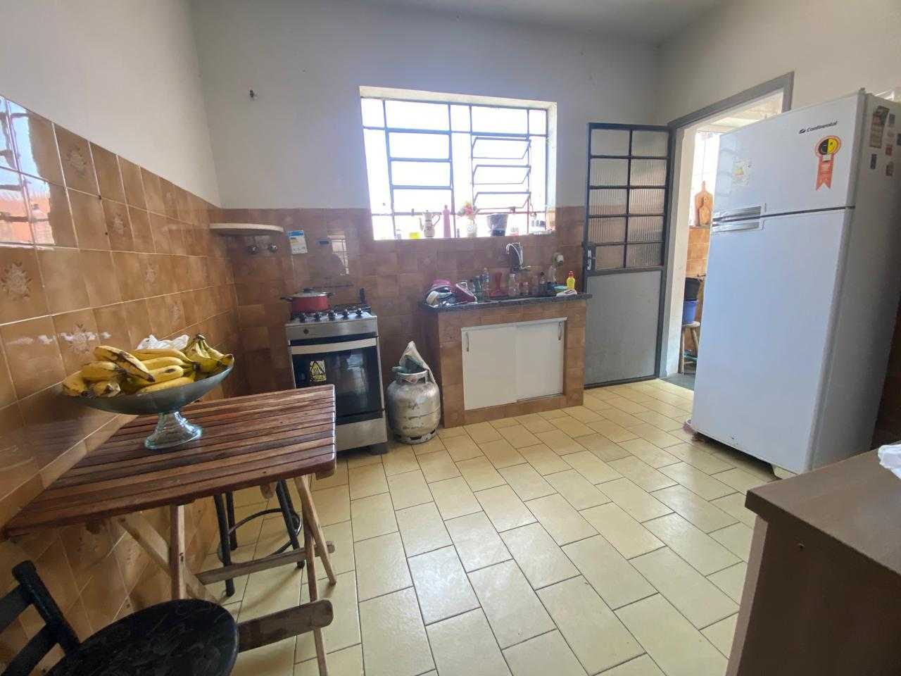 Casa à venda com 5 quartos, 207m² - Foto 16