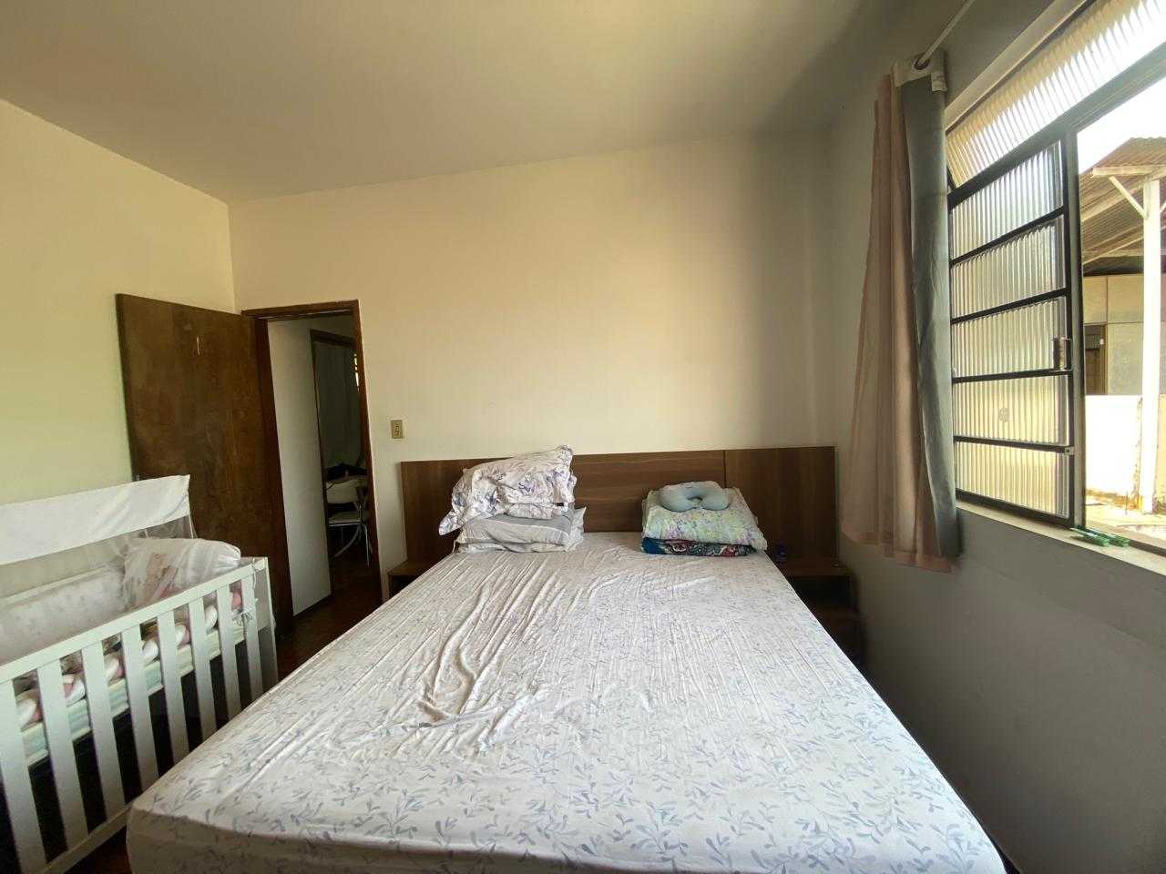 Casa à venda com 5 quartos, 207m² - Foto 8