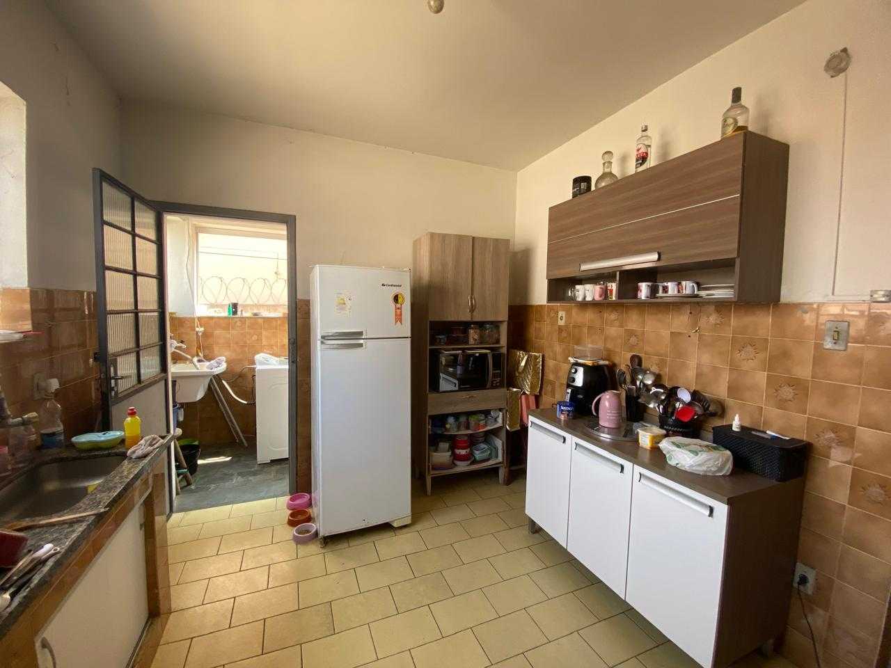 Casa à venda com 5 quartos, 207m² - Foto 17