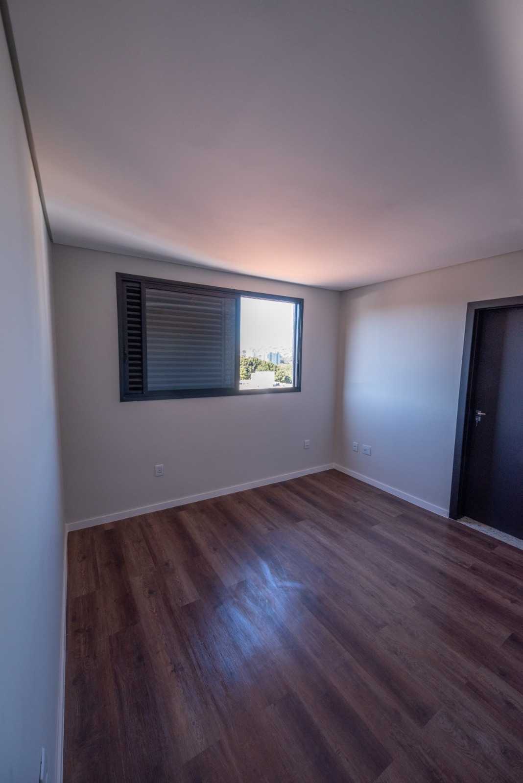 Apartamento à venda com 3 quartos, 141m² - Foto 19