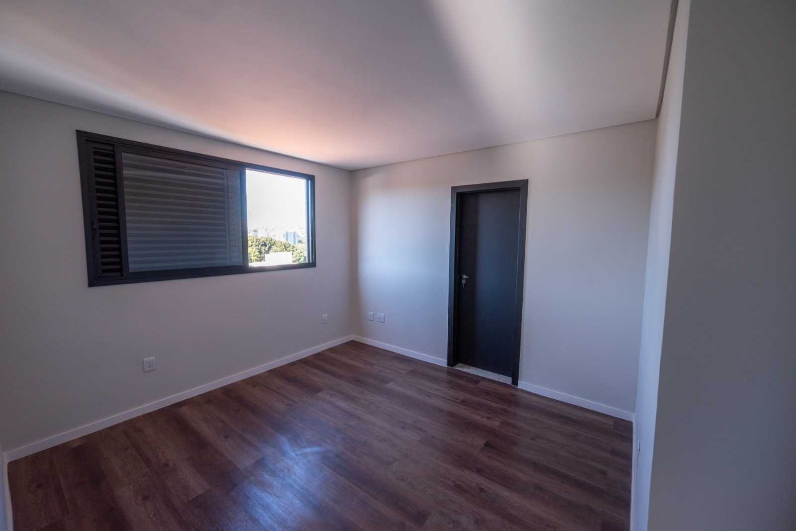 Apartamento à venda com 3 quartos, 141m² - Foto 17