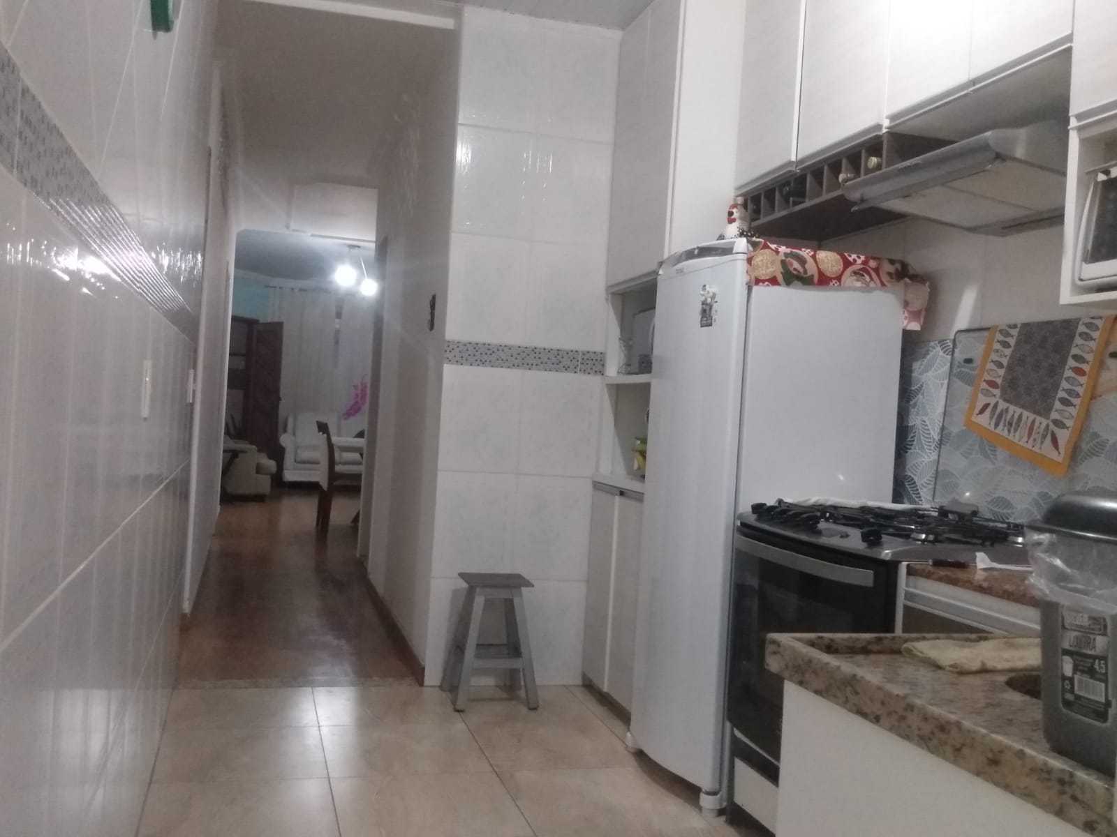 Casa à venda com 3 quartos, 180m² - Foto 3