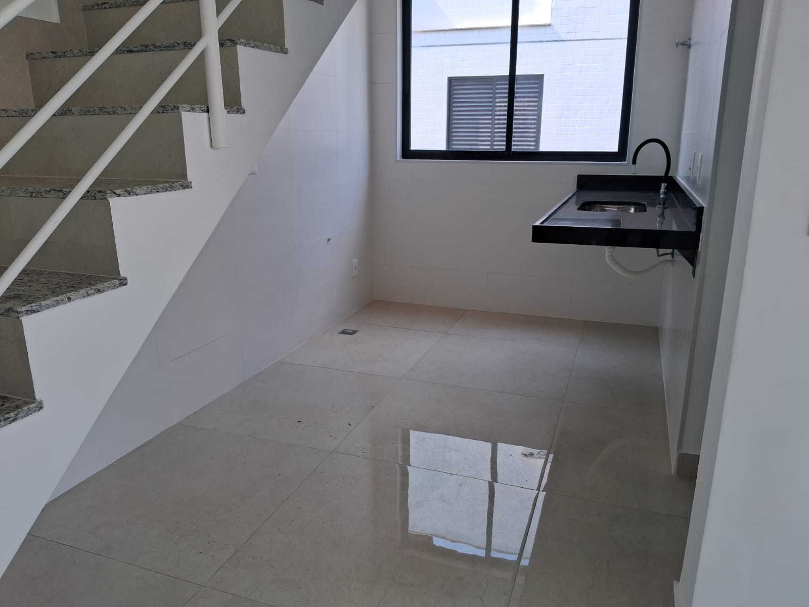 Cobertura à venda com 2 quartos, 85m² - Foto 6