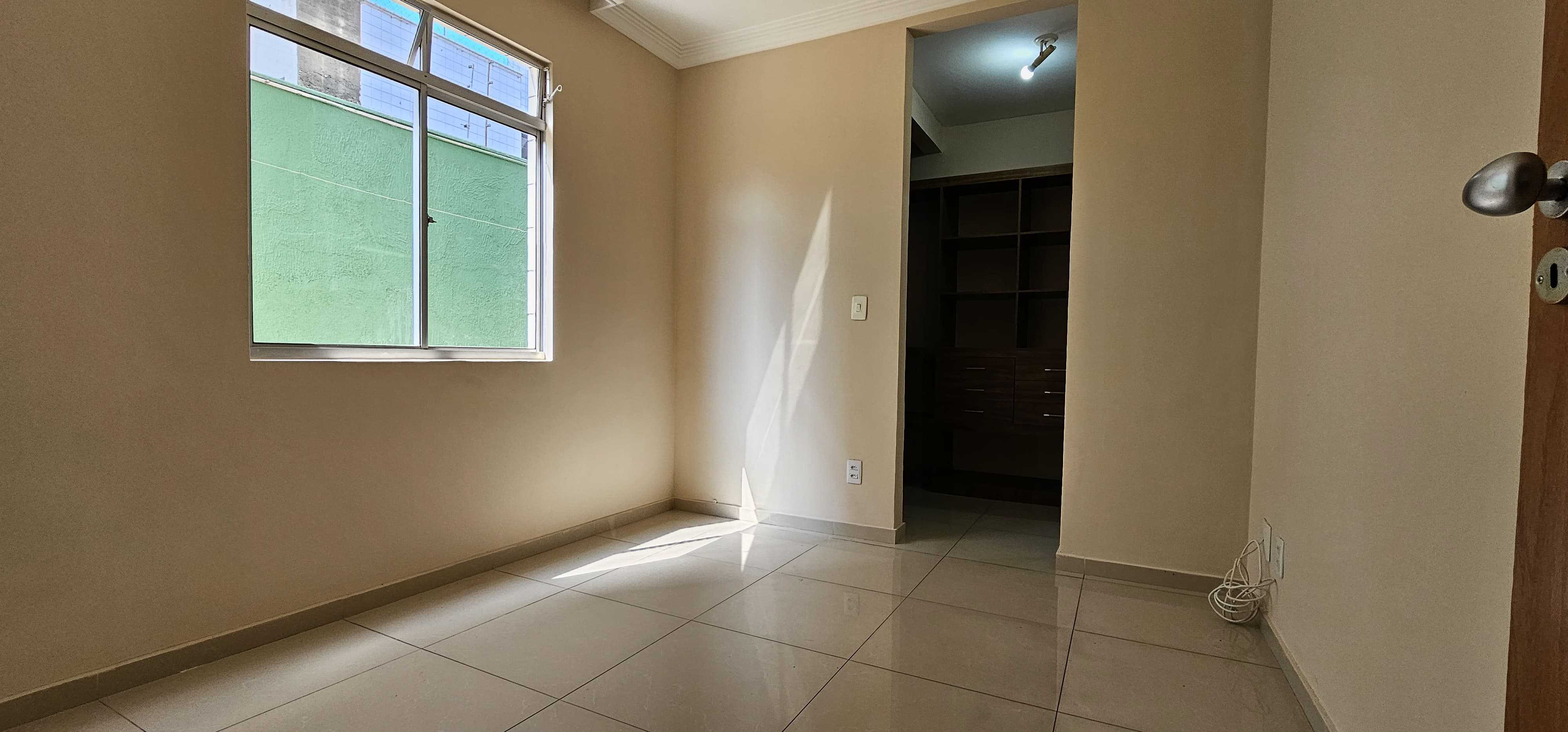 Apartamento à venda com 3 quartos, 137m² - Foto 9