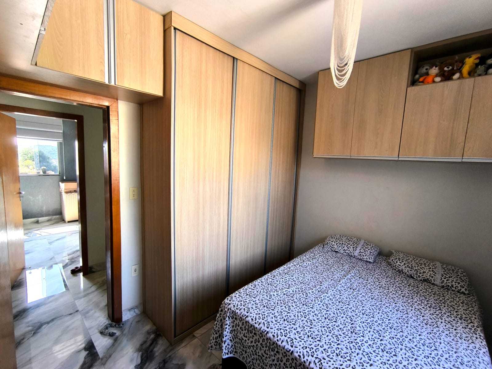 Casa à venda com 2 quartos, 70m² - Foto 14