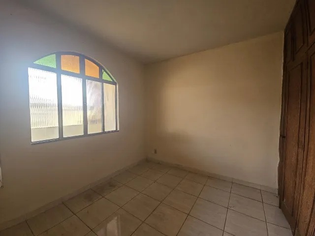 Casa à venda com 4 quartos, 350m² - Foto 7