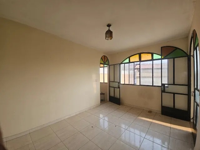 Casa à venda com 4 quartos, 350m² - Foto 4