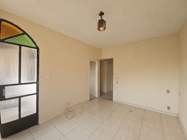 Casa à venda com 4 quartos, 350m² - Foto 1