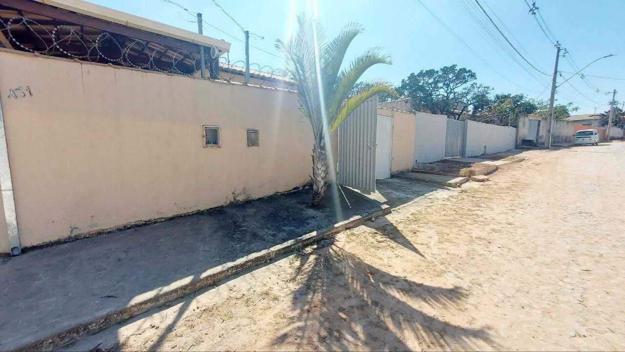 Casa de Condomínio à venda com 2 quartos, 220m² - Foto 2