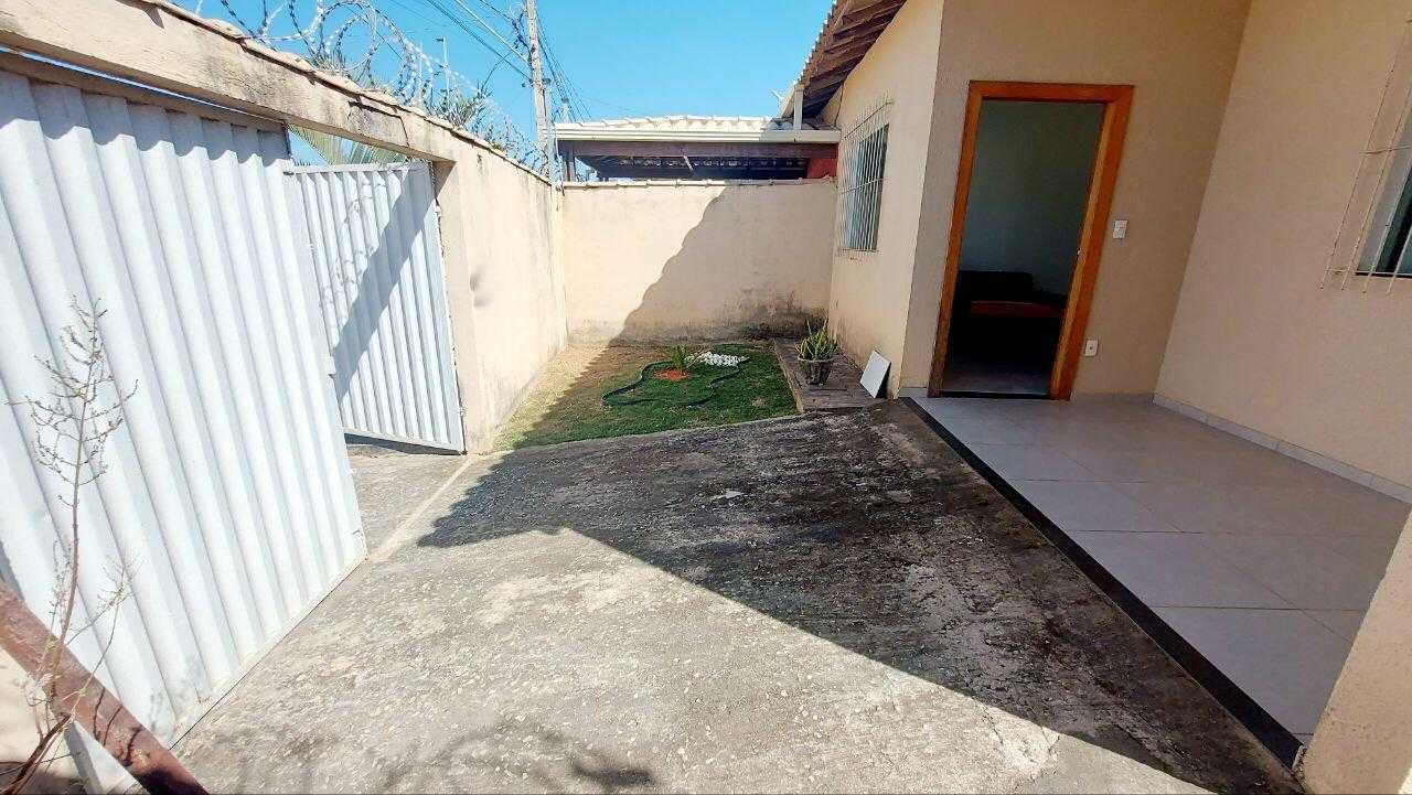 Casa de Condomínio à venda com 2 quartos, 220m² - Foto 4