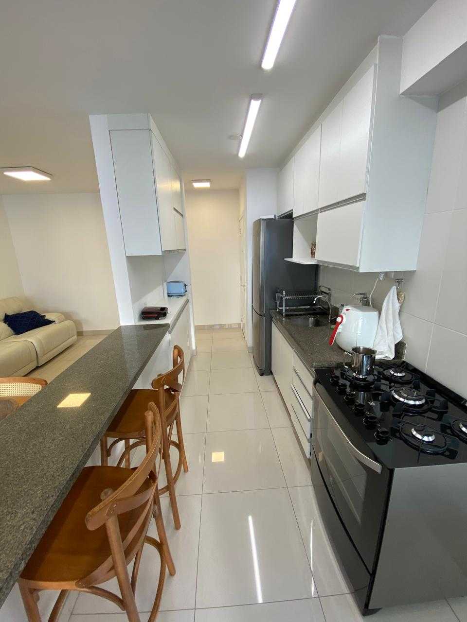 Apartamento à venda com 3 quartos, 82m² - Foto 4