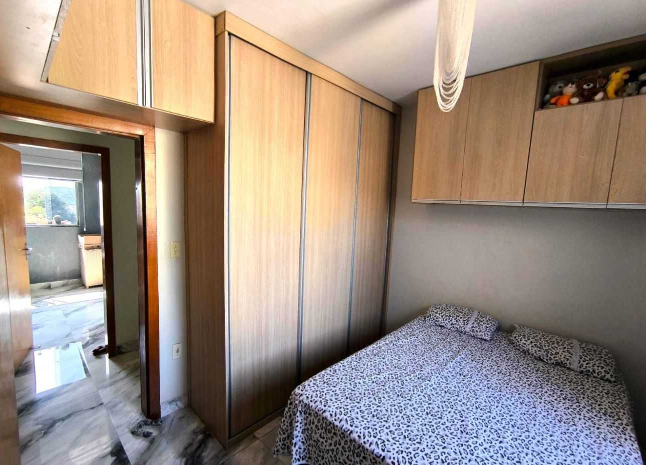 Casa à venda com 2 quartos, 70m² - Foto 7