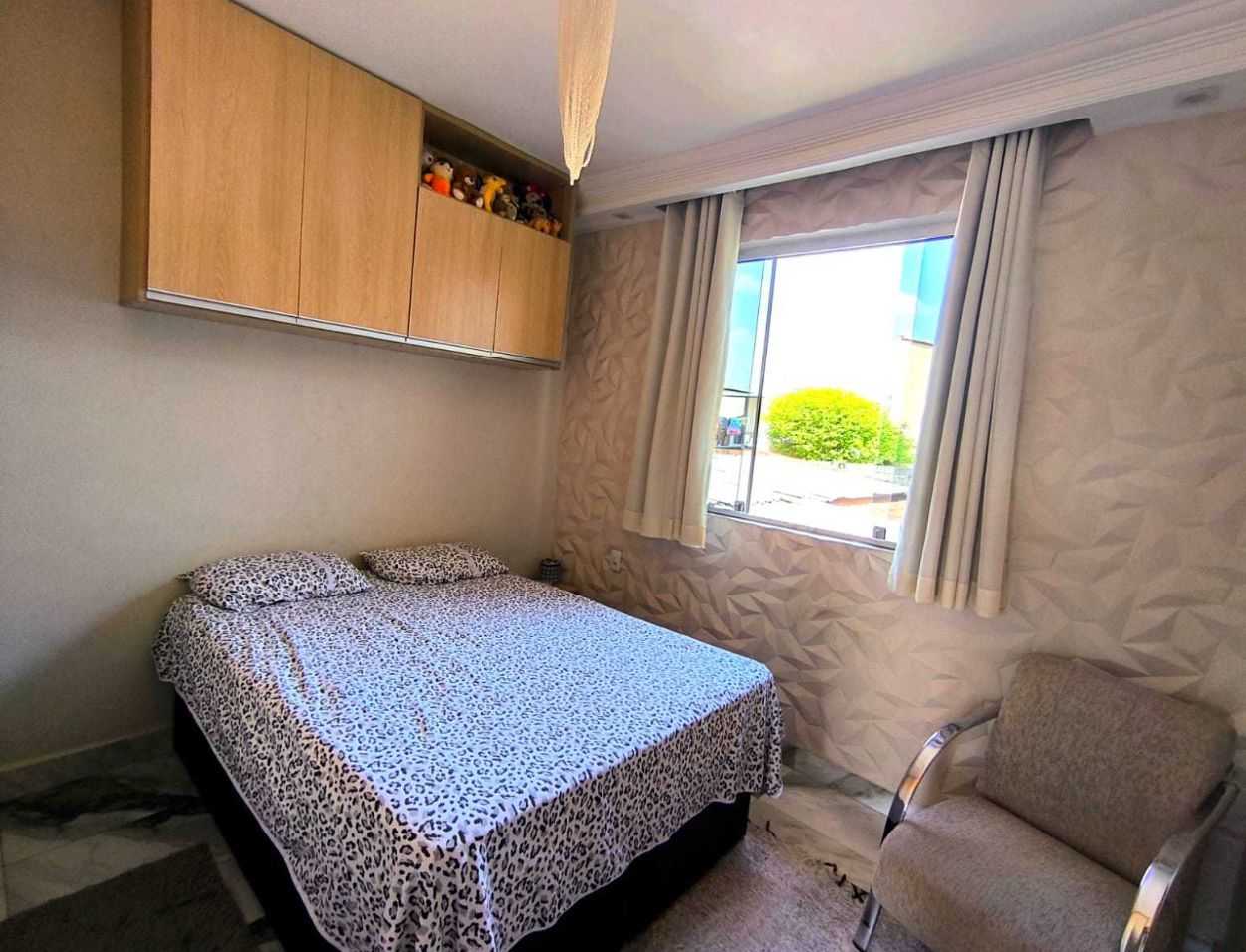 Casa à venda com 2 quartos, 70m² - Foto 5