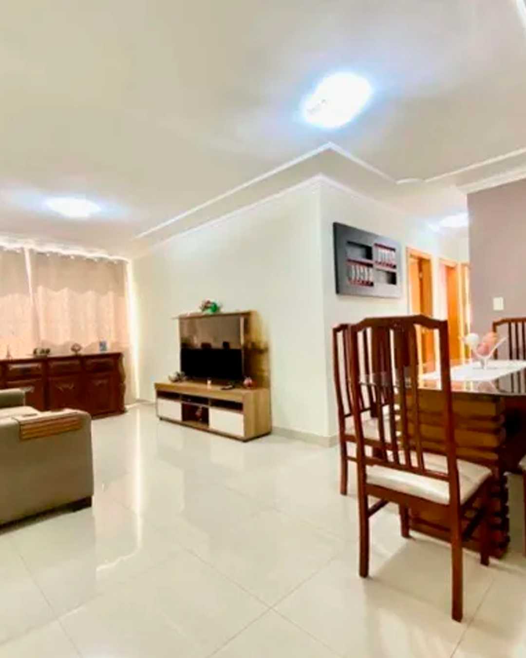 Apartamento à venda com 3 quartos, 212m² - Foto 2