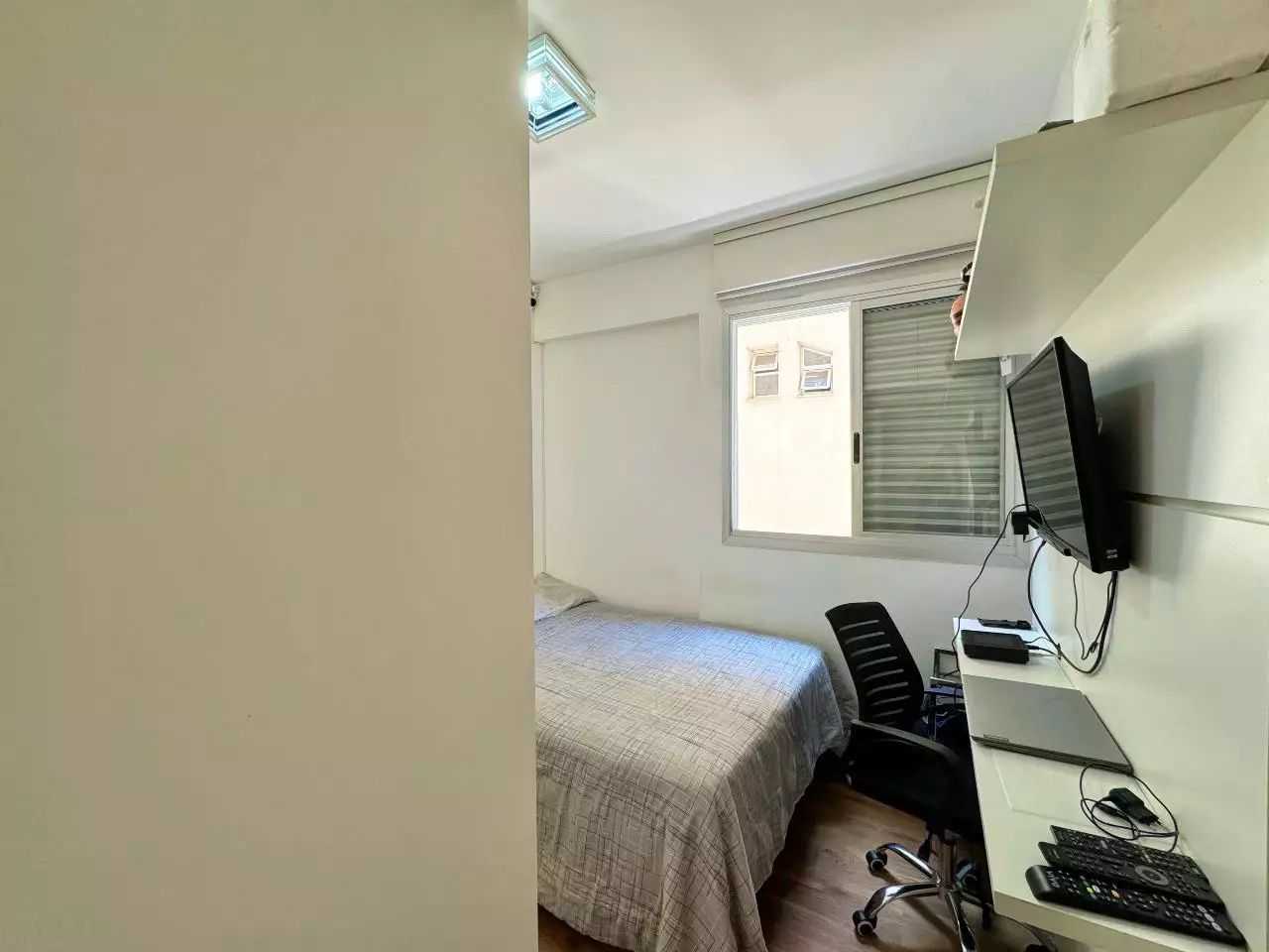 Apartamento à venda com 4 quartos, 143m² - Foto 9