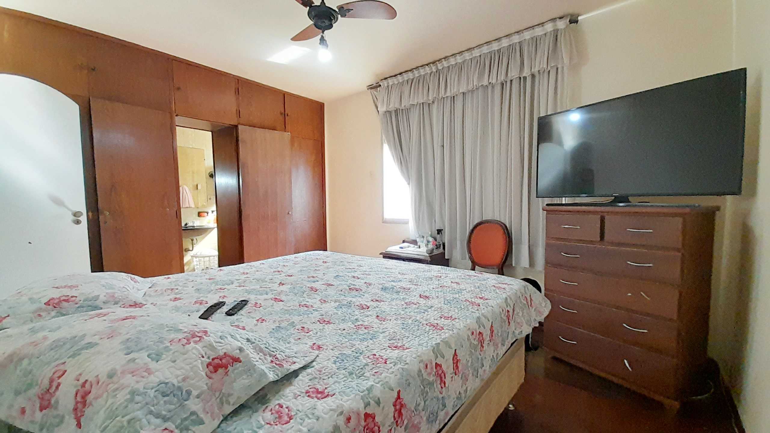 Apartamento à venda com 4 quartos, 180m² - Foto 11