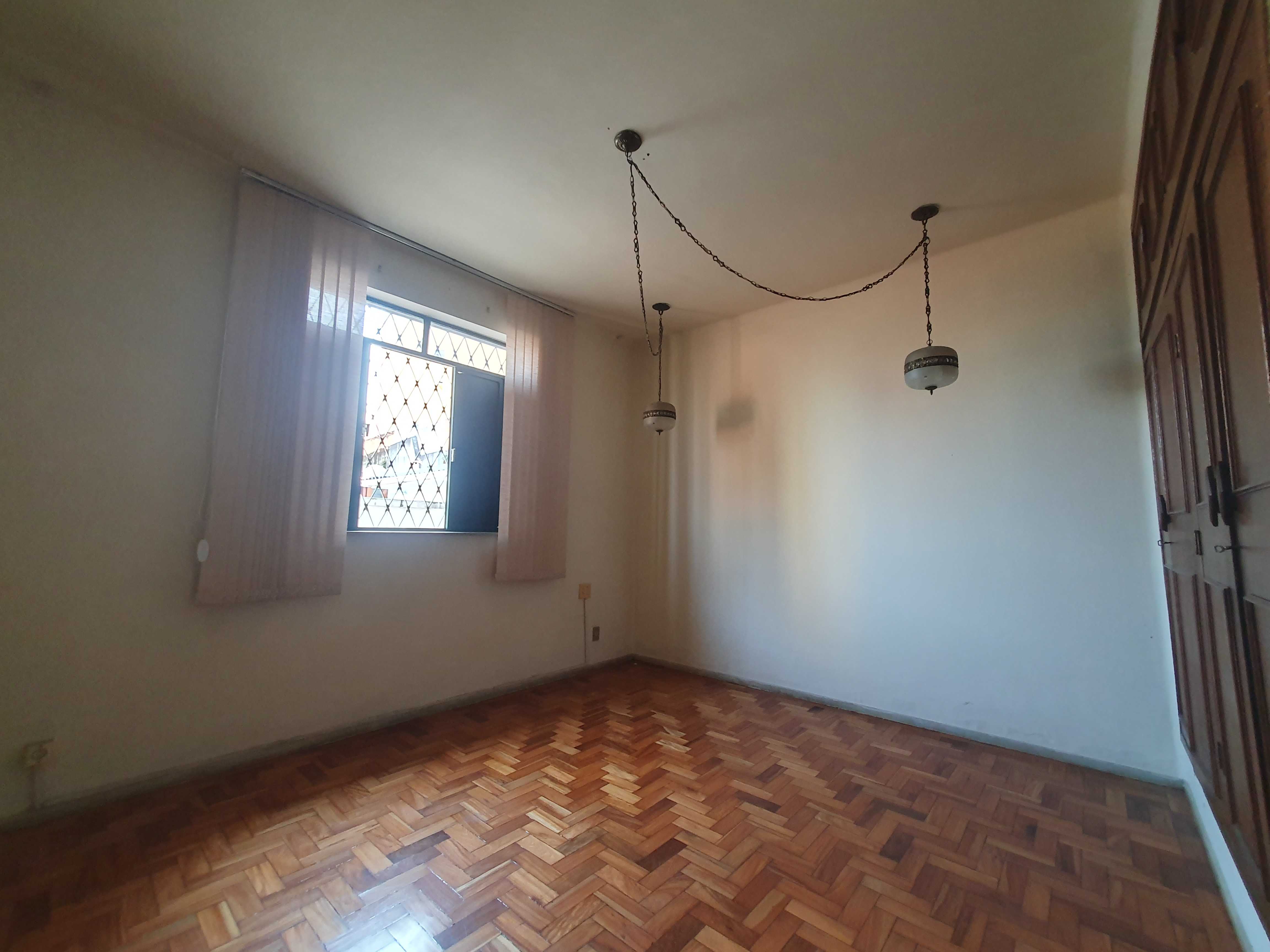 Casa à venda com 4 quartos, 253m² - Foto 14