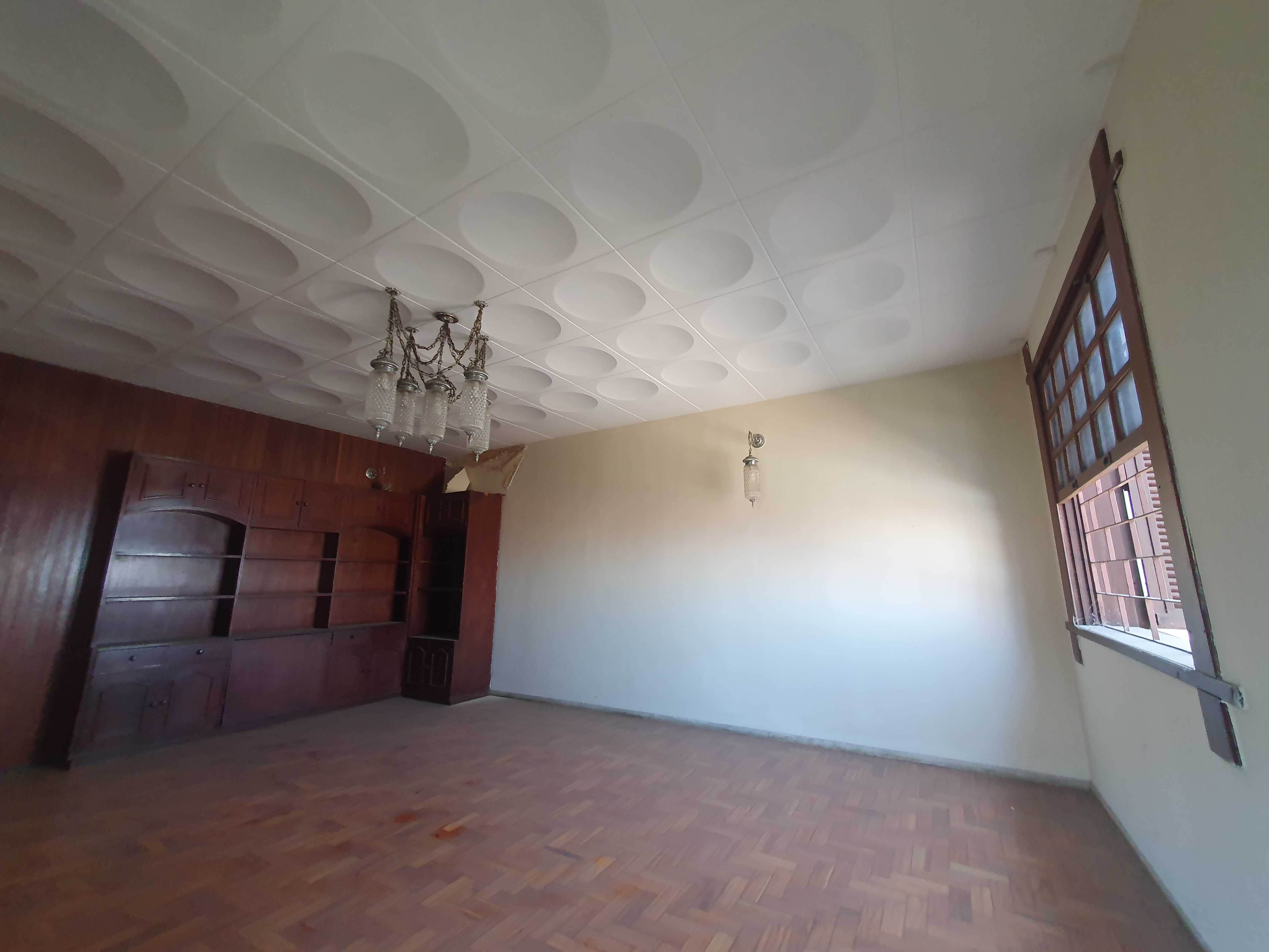 Casa à venda com 4 quartos, 253m² - Foto 6