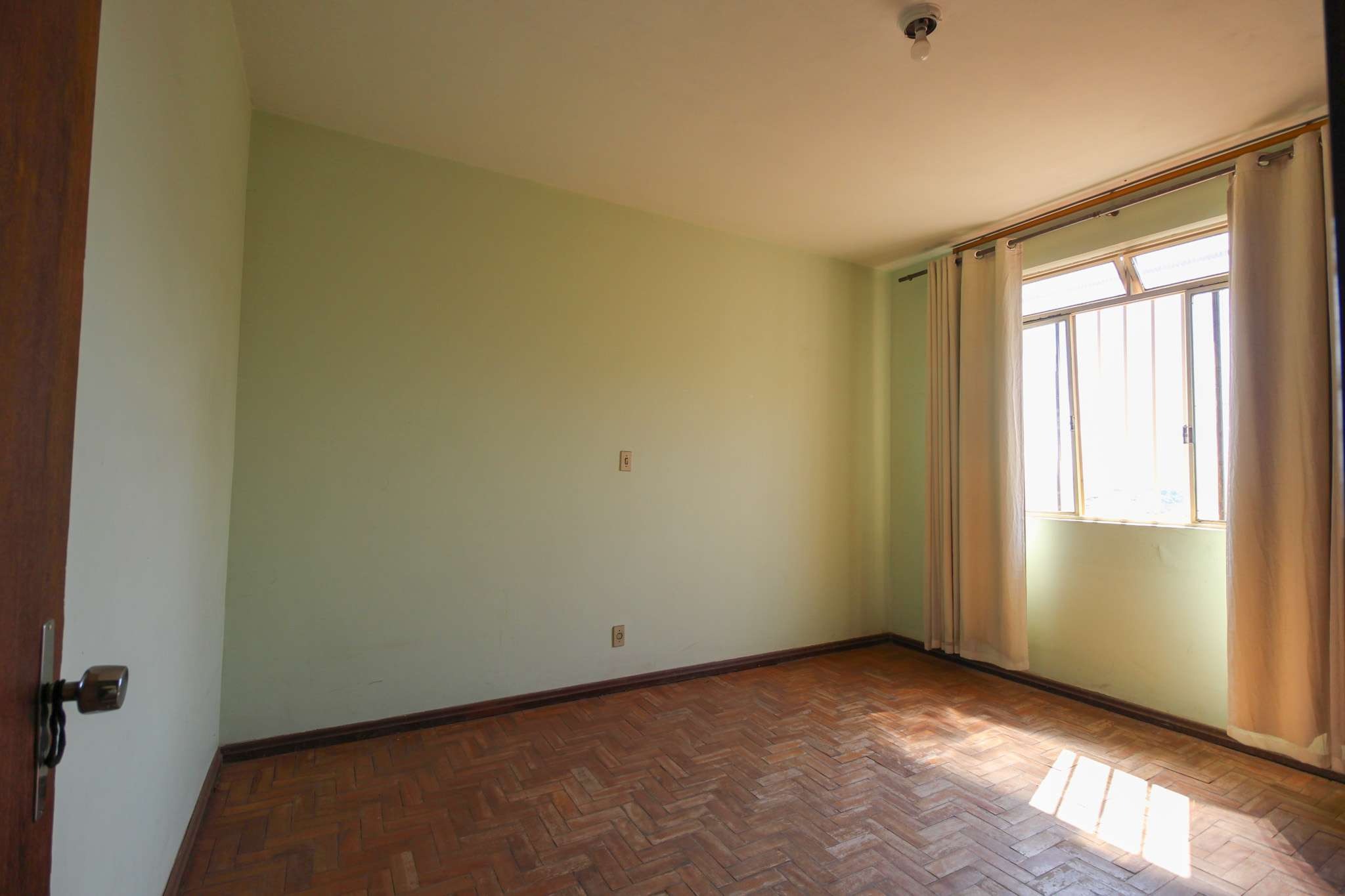 Casa à venda com 3 quartos, 182m² - Foto 5