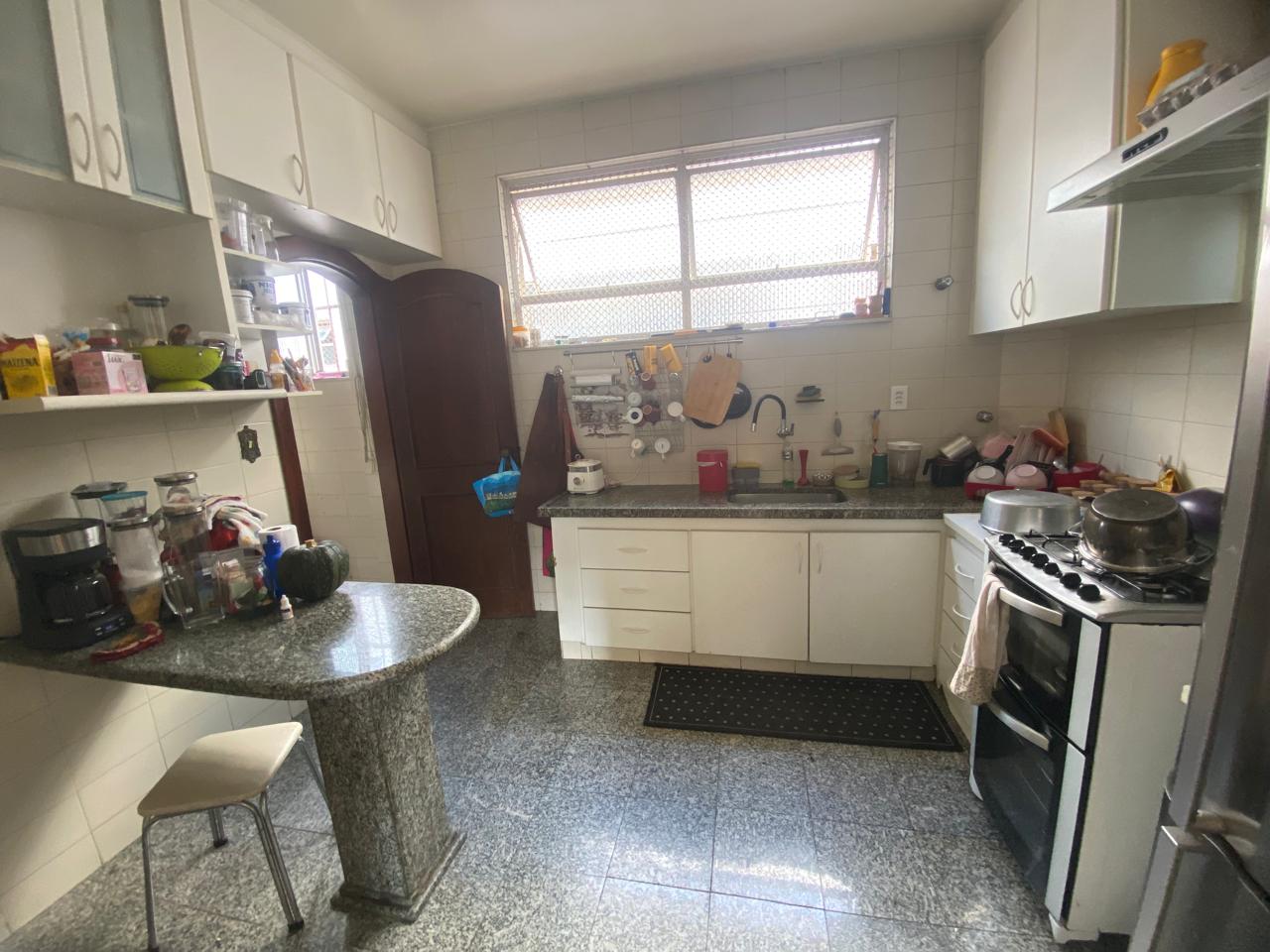 Apartamento à venda com 4 quartos, 180m² - Foto 19