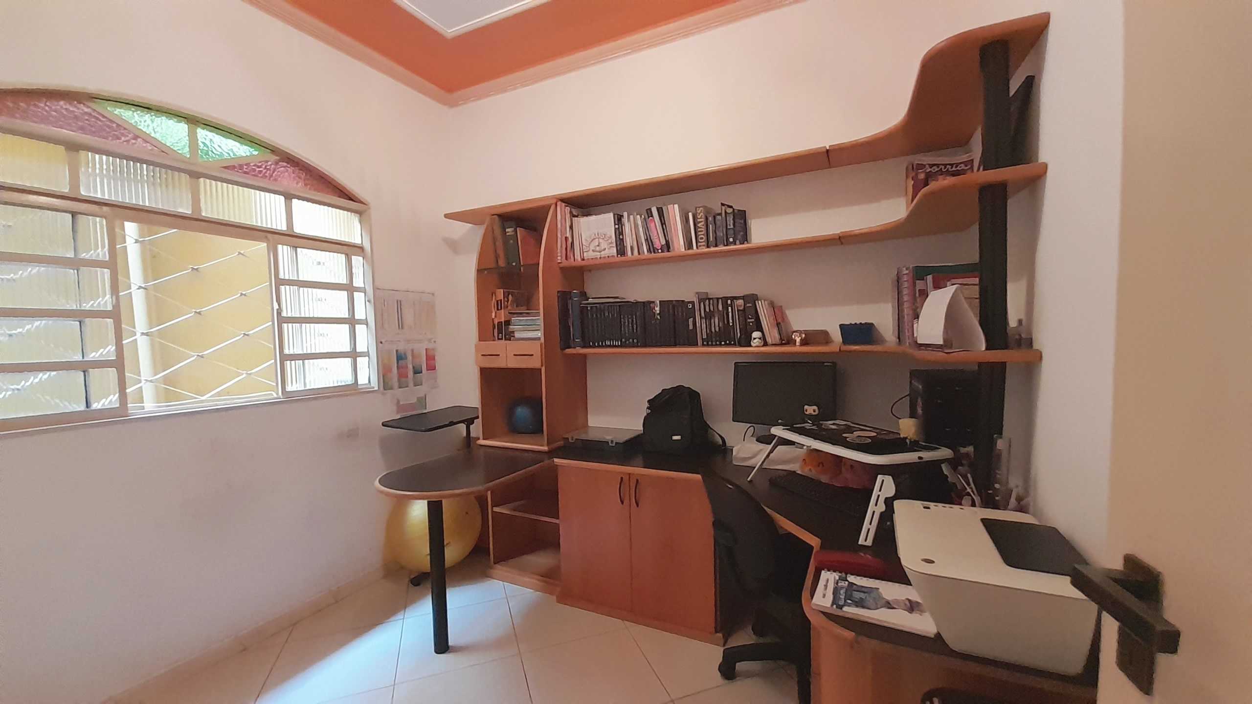 Casa à venda com 3 quartos, 300m² - Foto 5