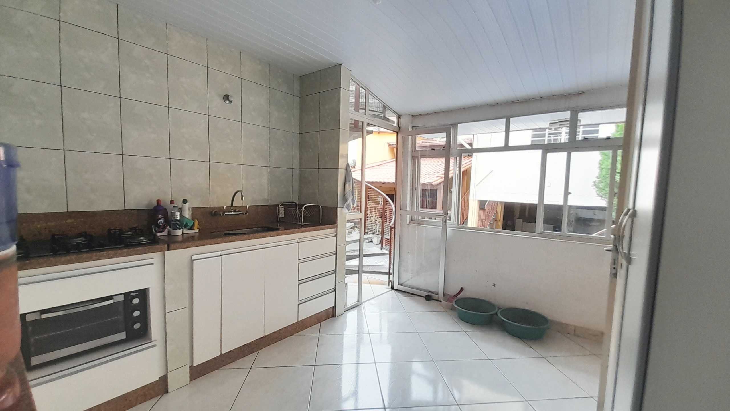 Casa à venda com 3 quartos, 300m² - Foto 20