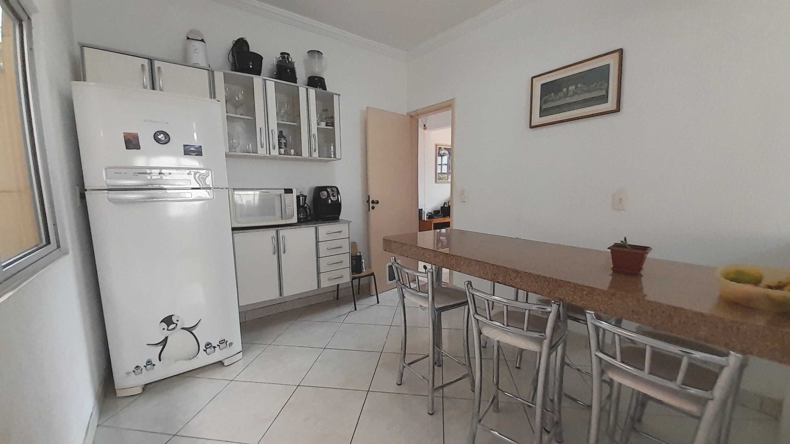 Casa à venda com 3 quartos, 300m² - Foto 19