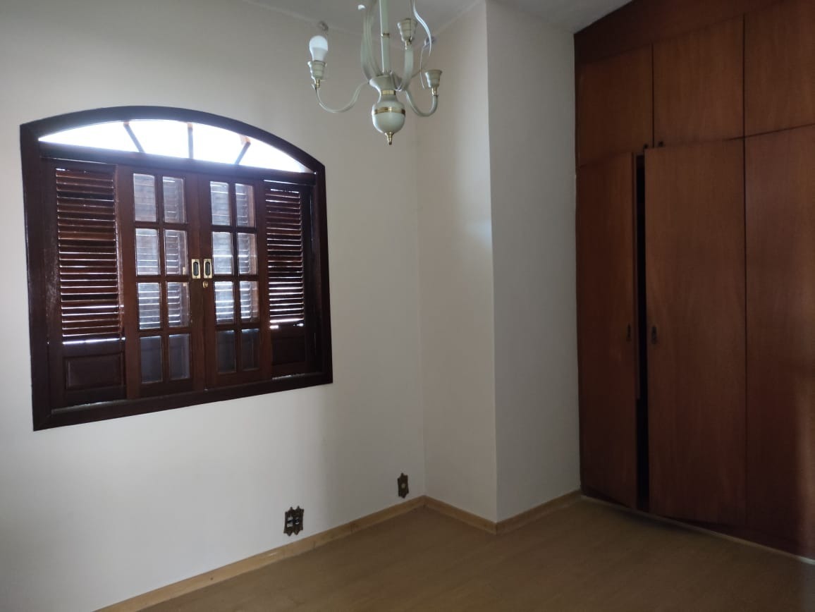 Casa à venda com 3 quartos, 170m² - Foto 9