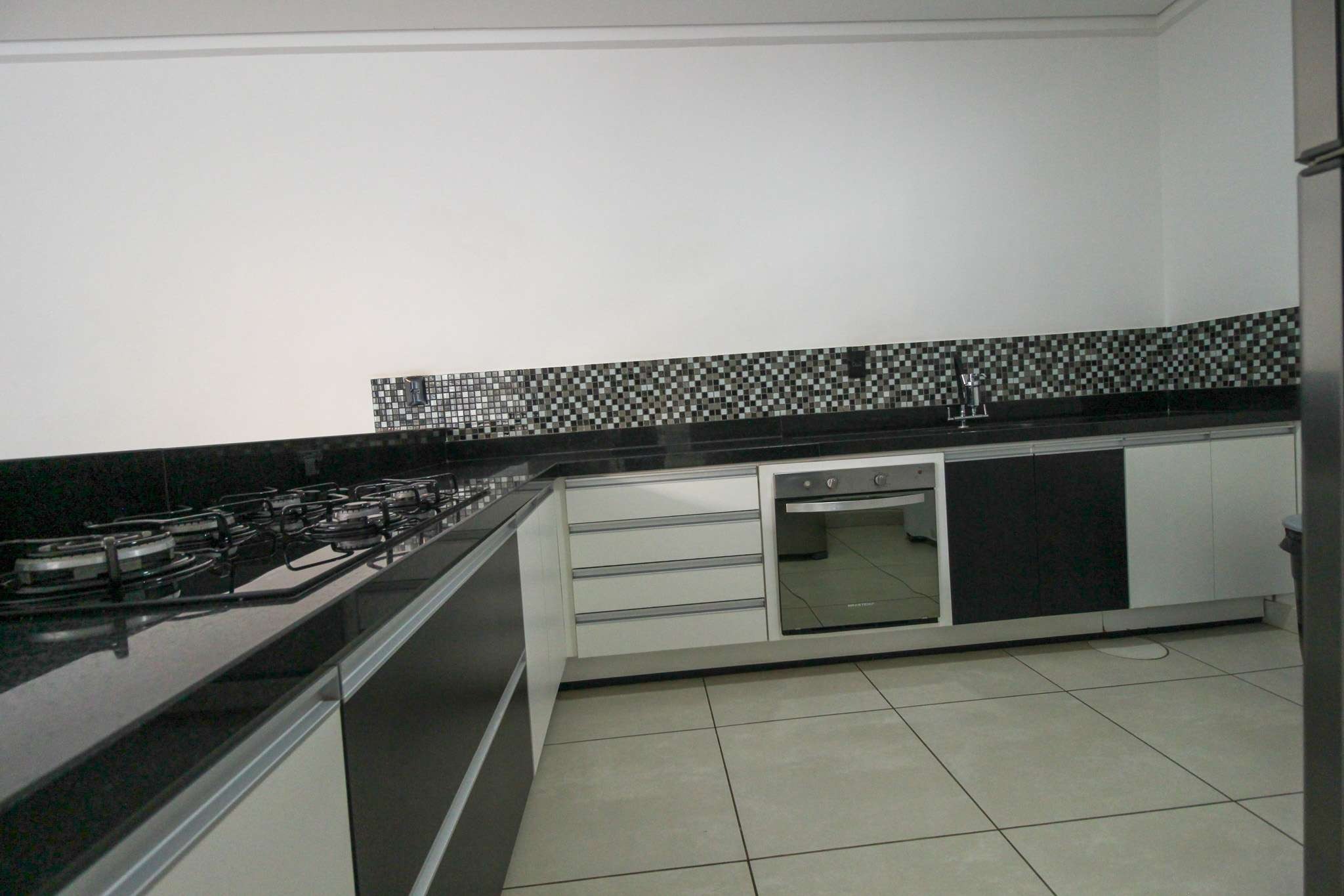 Apartamento à venda com 3 quartos, 80m² - Foto 15