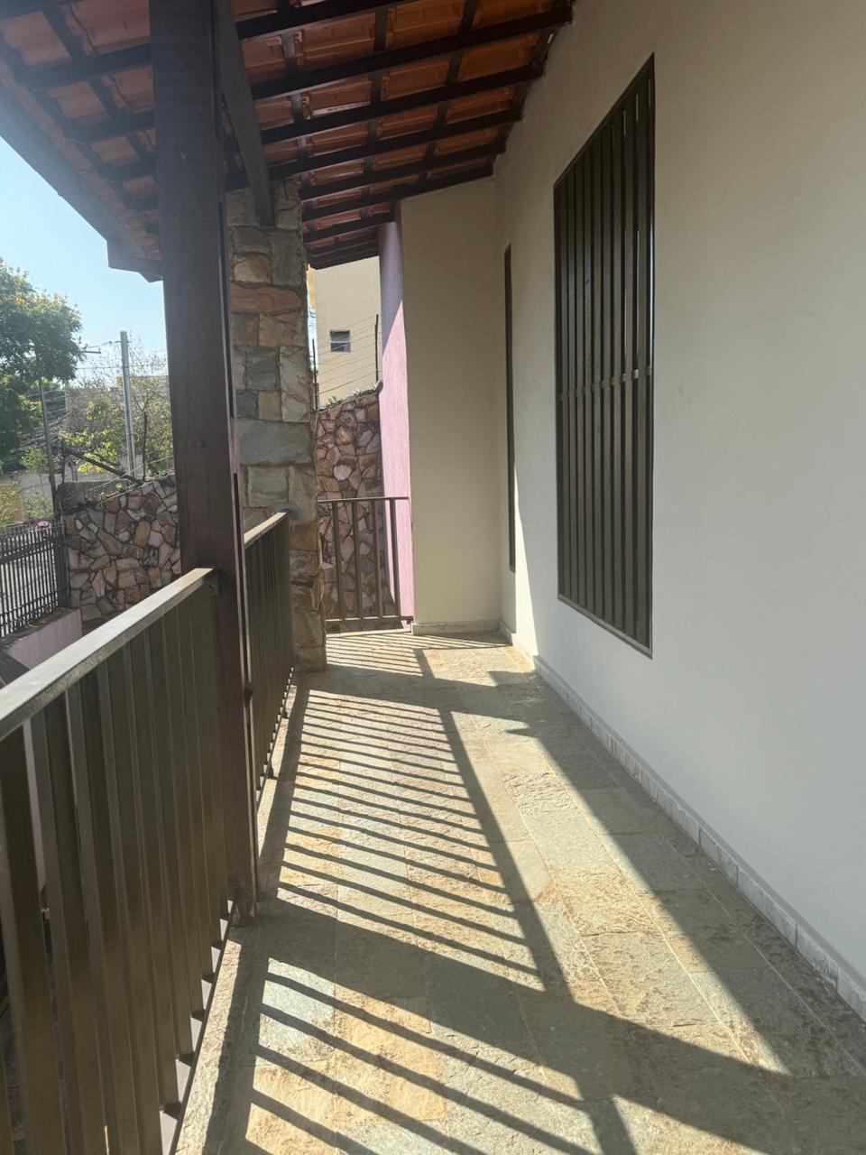 Casa à venda com 3 quartos, 150m² - Foto 12