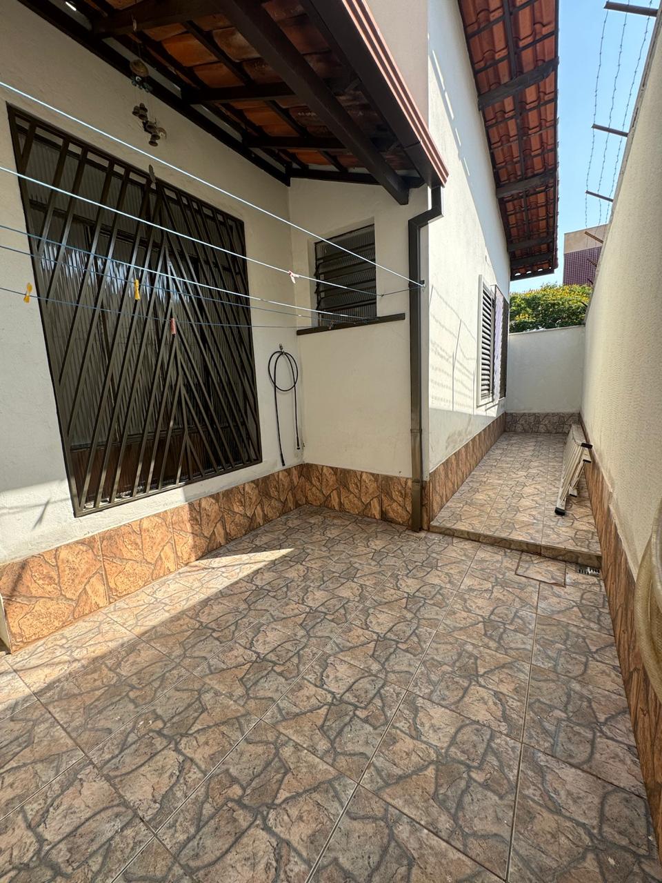 Casa à venda com 3 quartos, 150m² - Foto 11