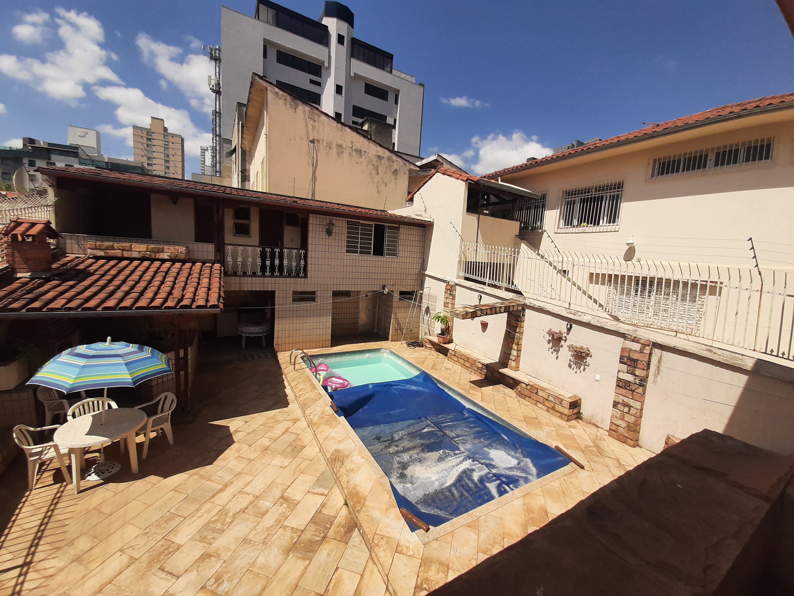 Casa à venda com 4 quartos, 300m² - Foto 23