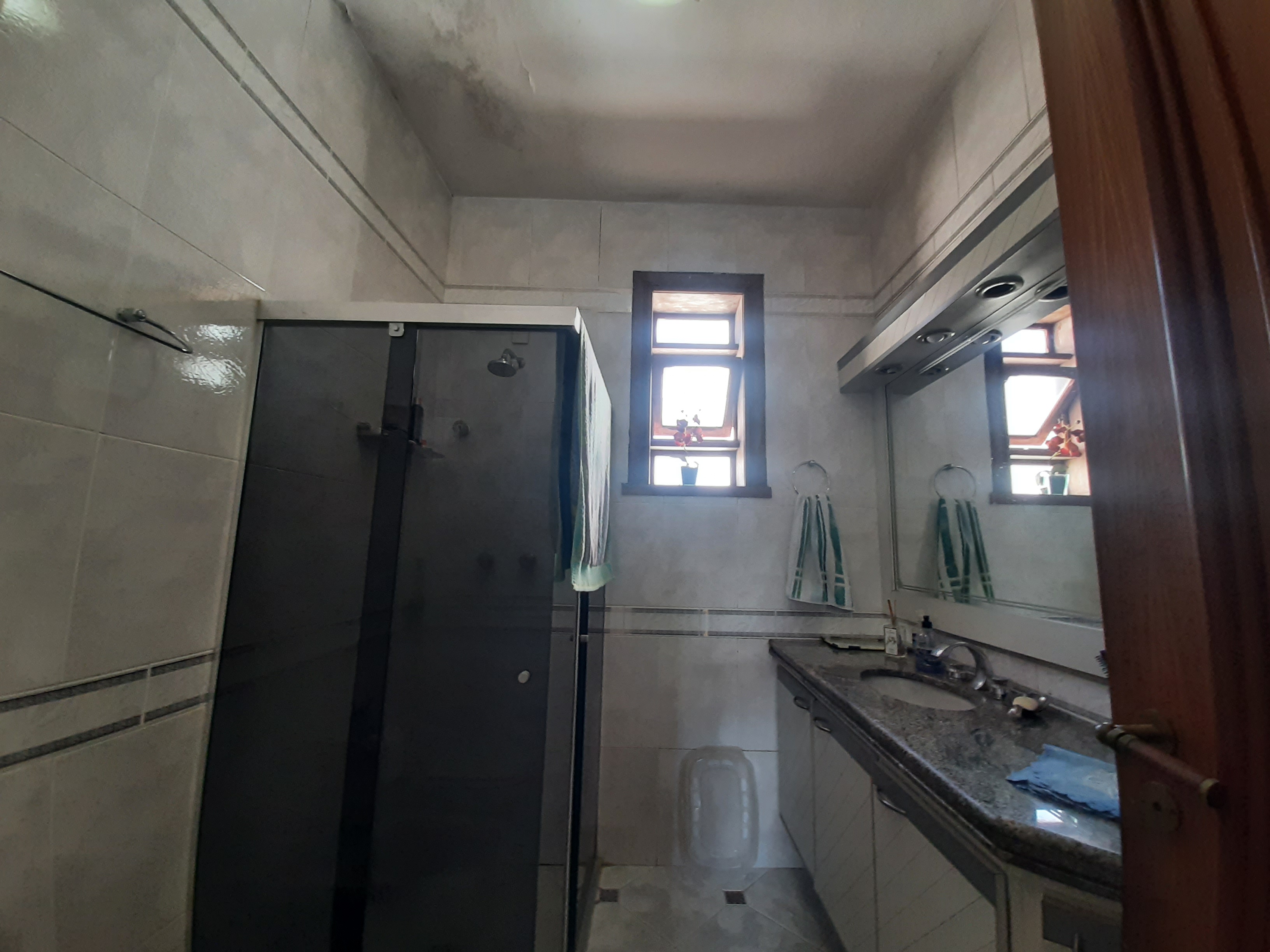 Casa à venda com 4 quartos, 300m² - Foto 16