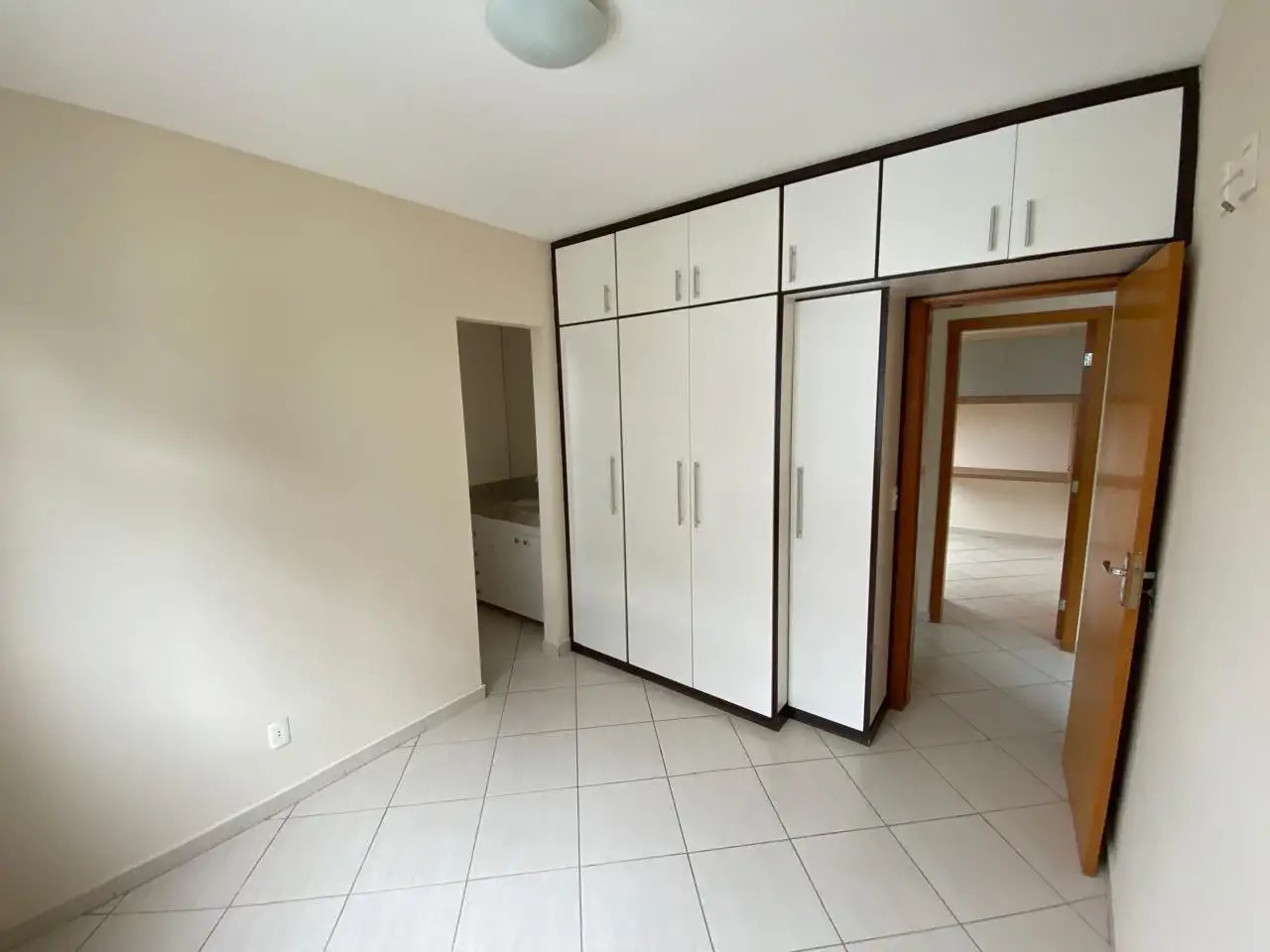 Apartamento à venda com 2 quartos, 80m² - Foto 6