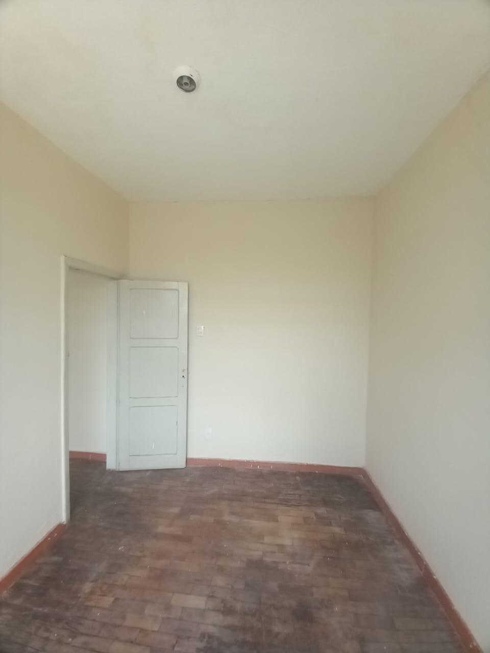 Casa Comercial à venda com 6 quartos, 524m² - Foto 15